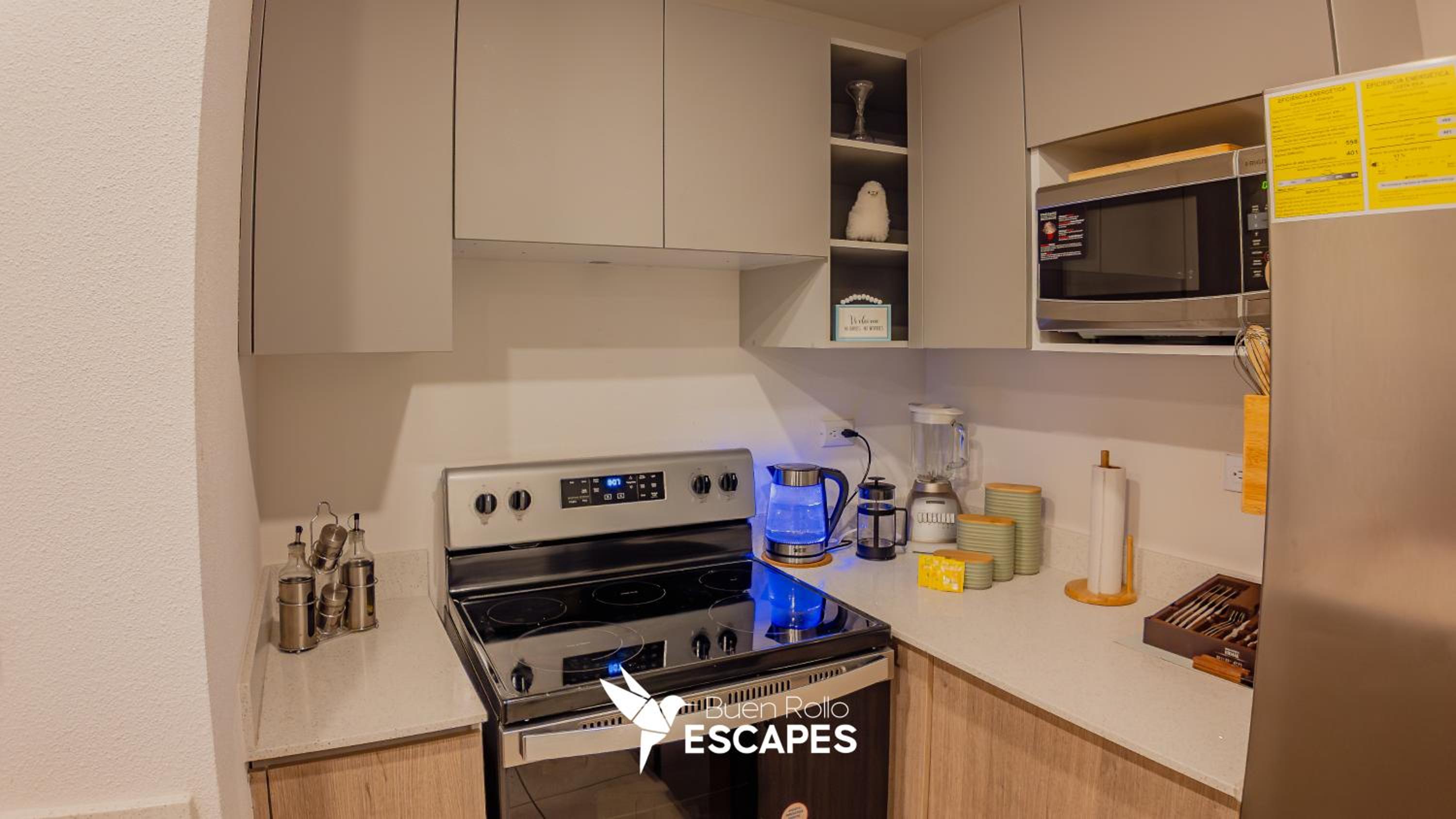 Three-Bedroom Apartment with Mountain View photo 3