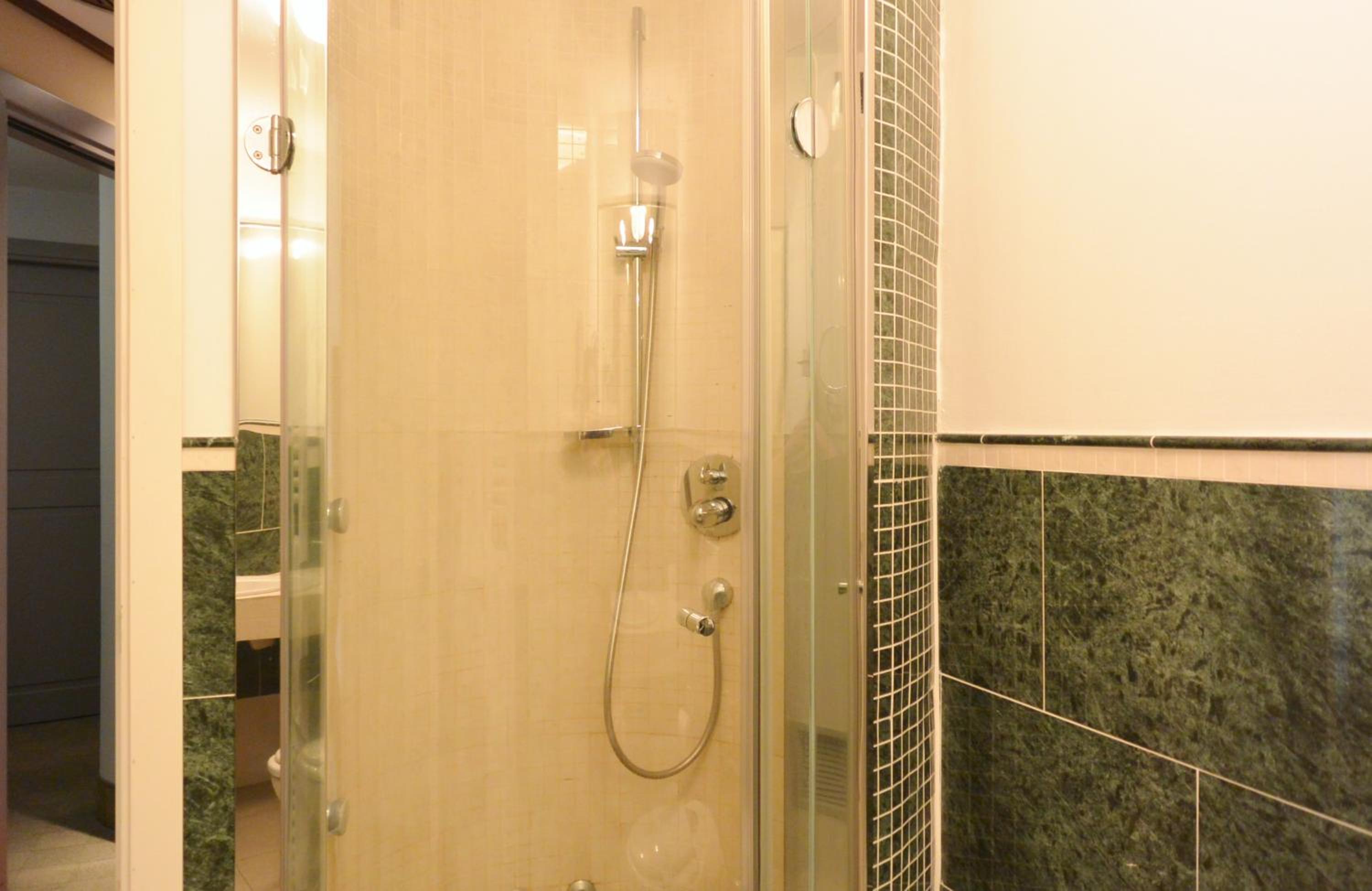 Deluxe Double Room - Photo 3