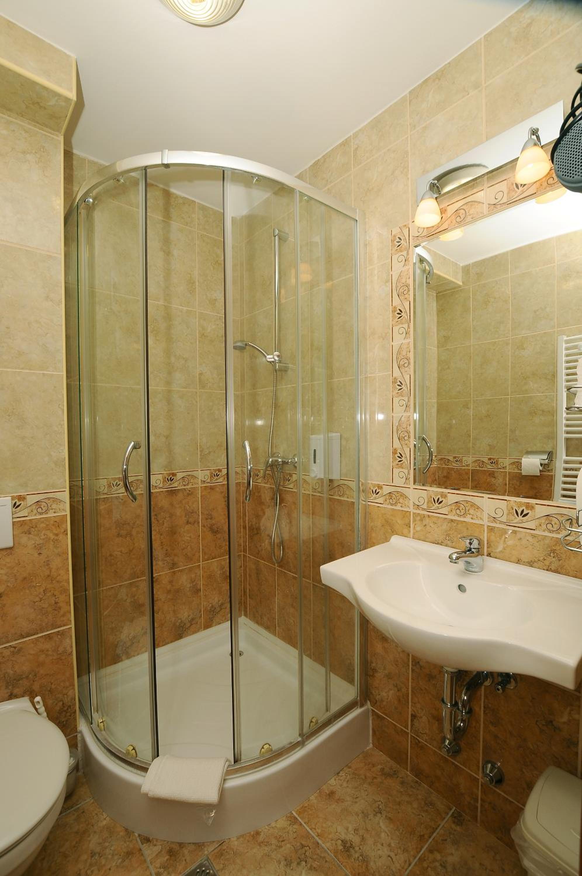 Twin Room - Photo 14