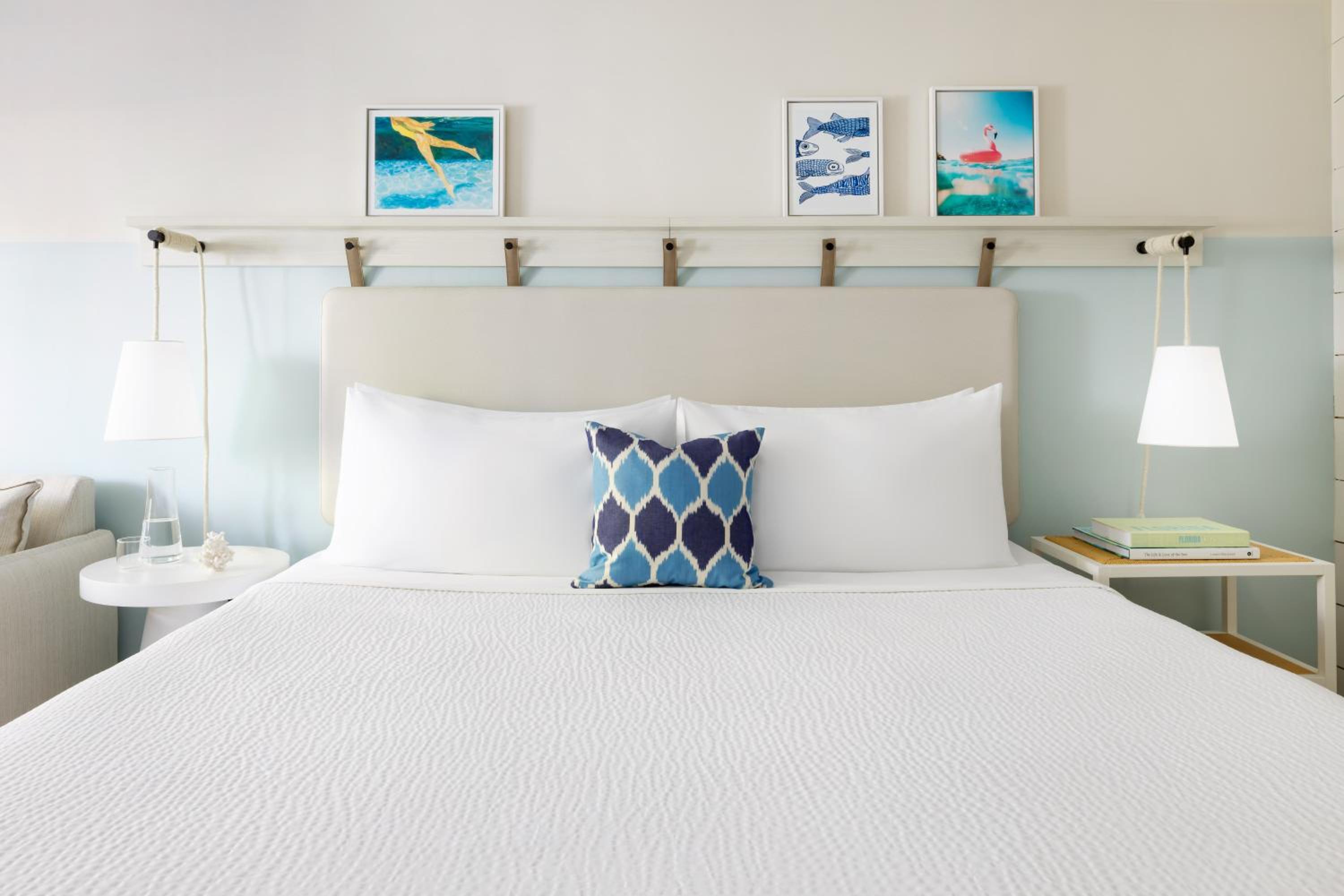 Ocean View One King Bed thumbnail 5