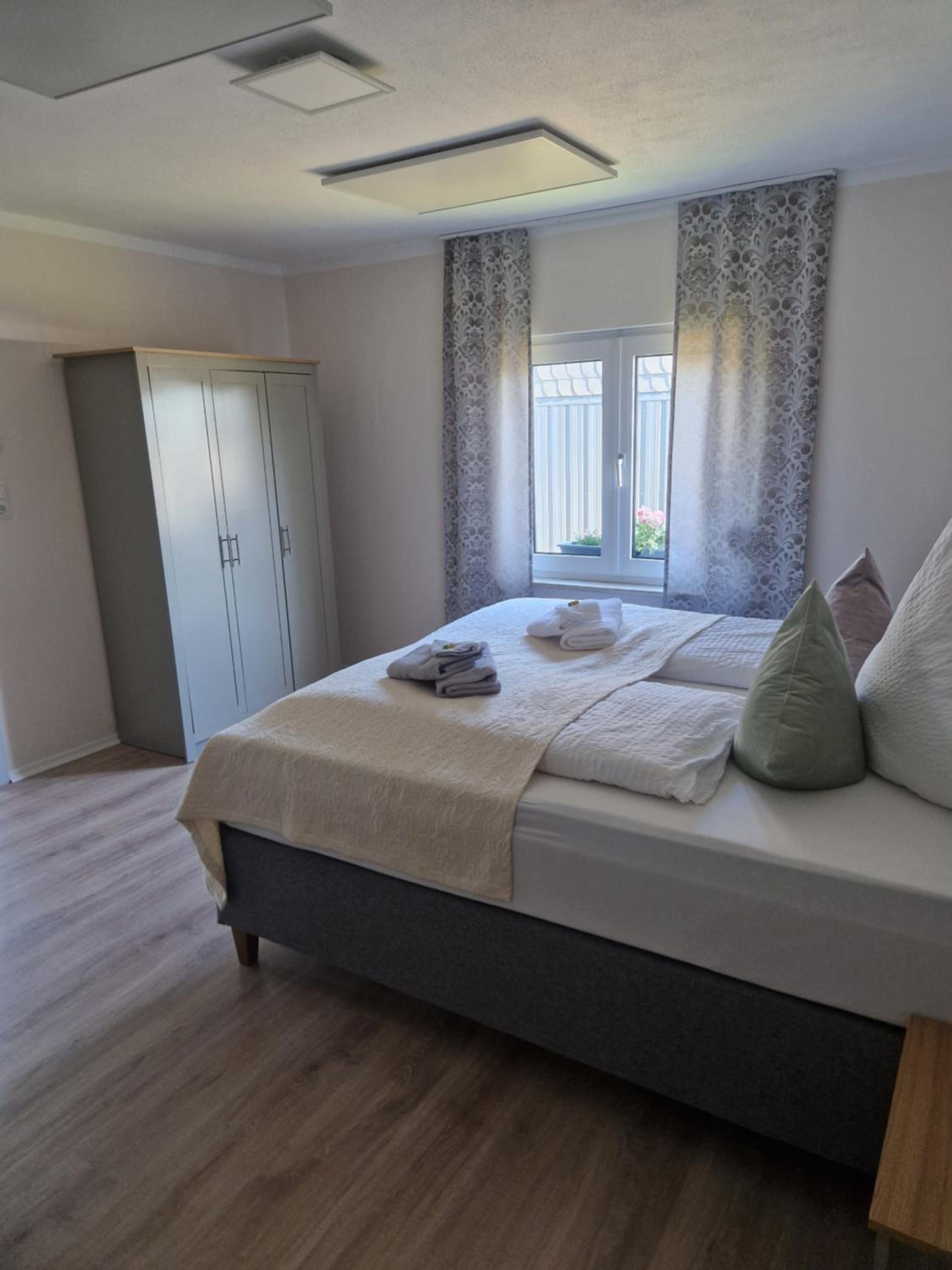 One-Bedroom Apartment - Photo 9