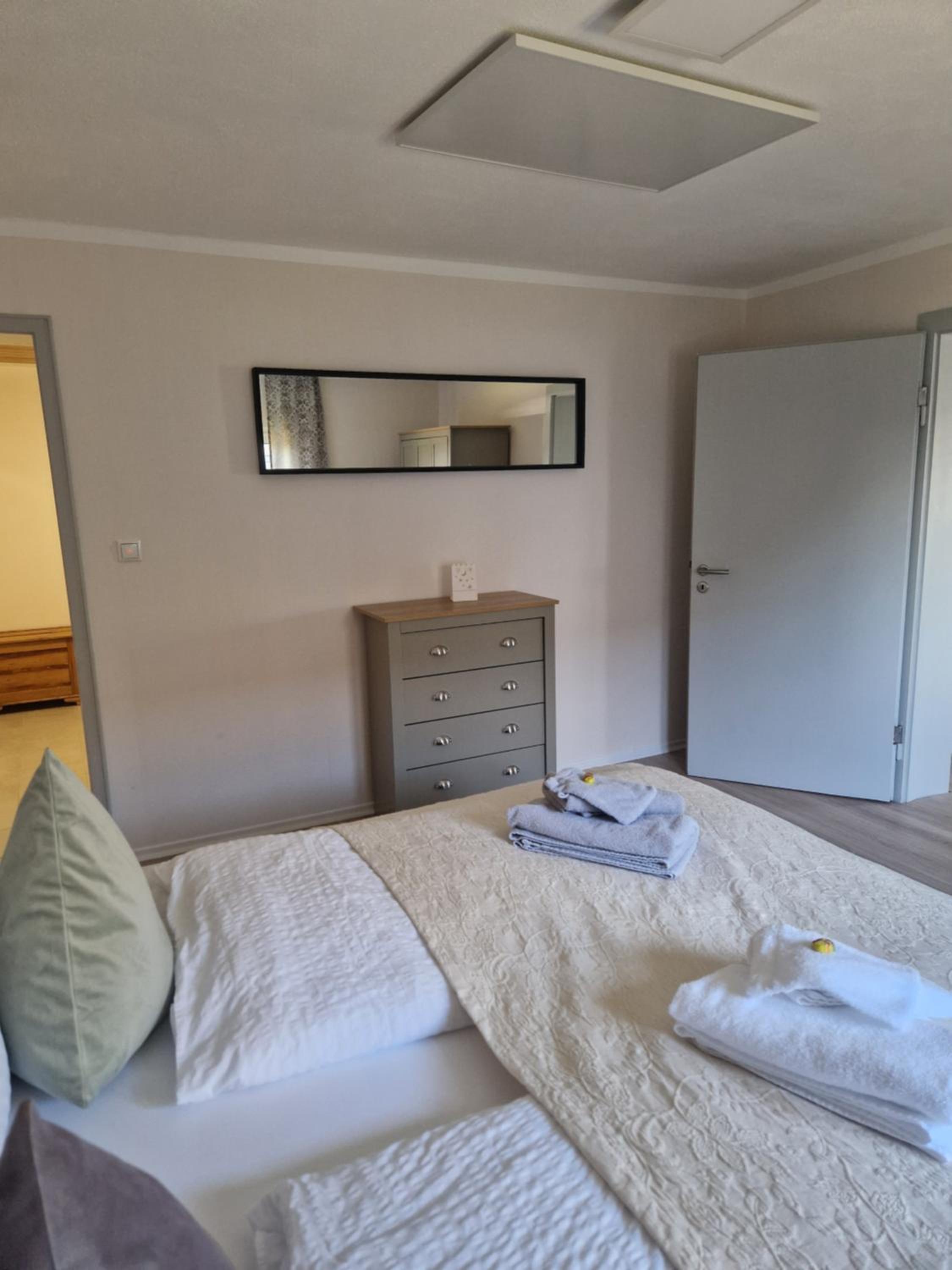One-Bedroom Apartment - Photo 8