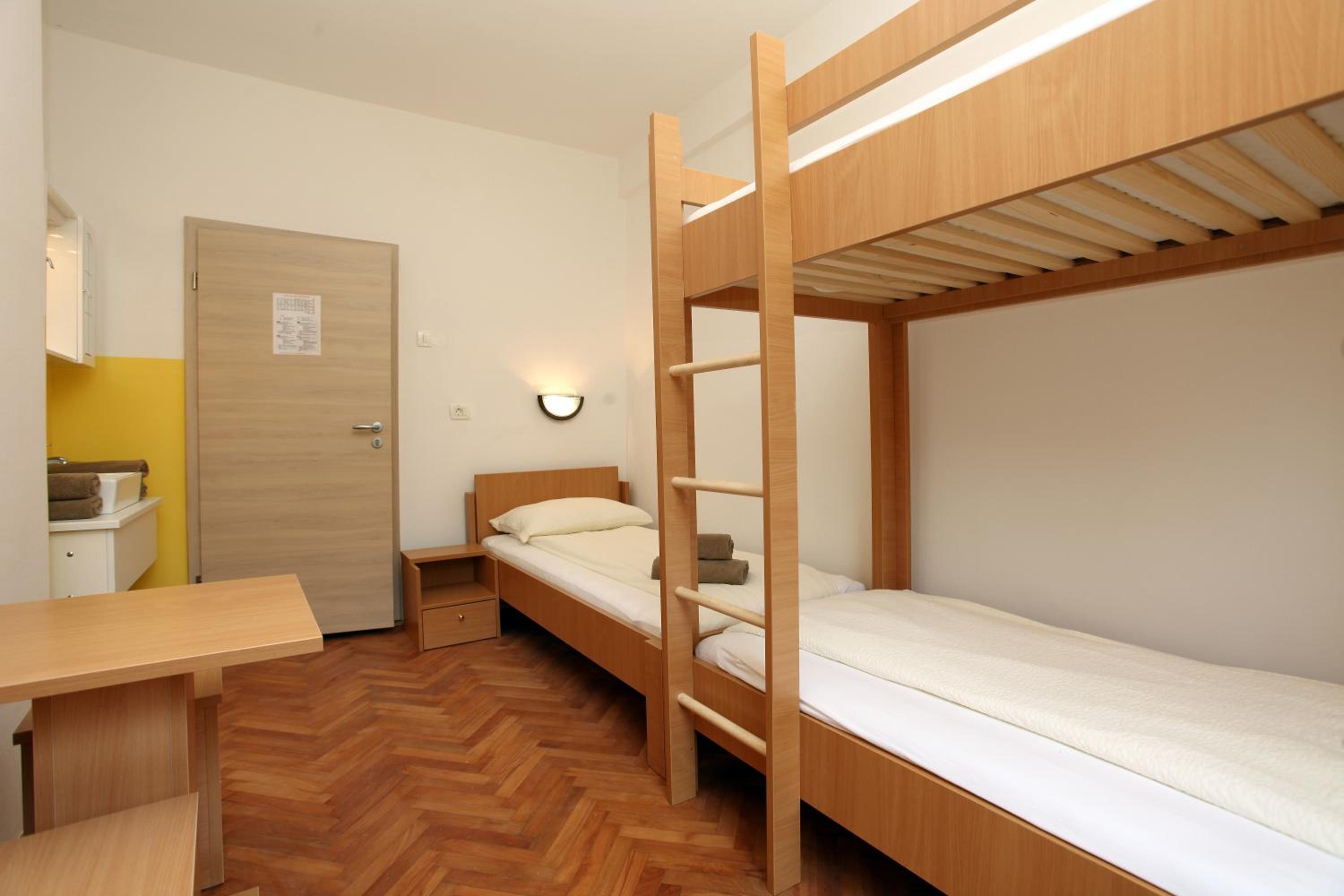 Triple Room - Photo 4