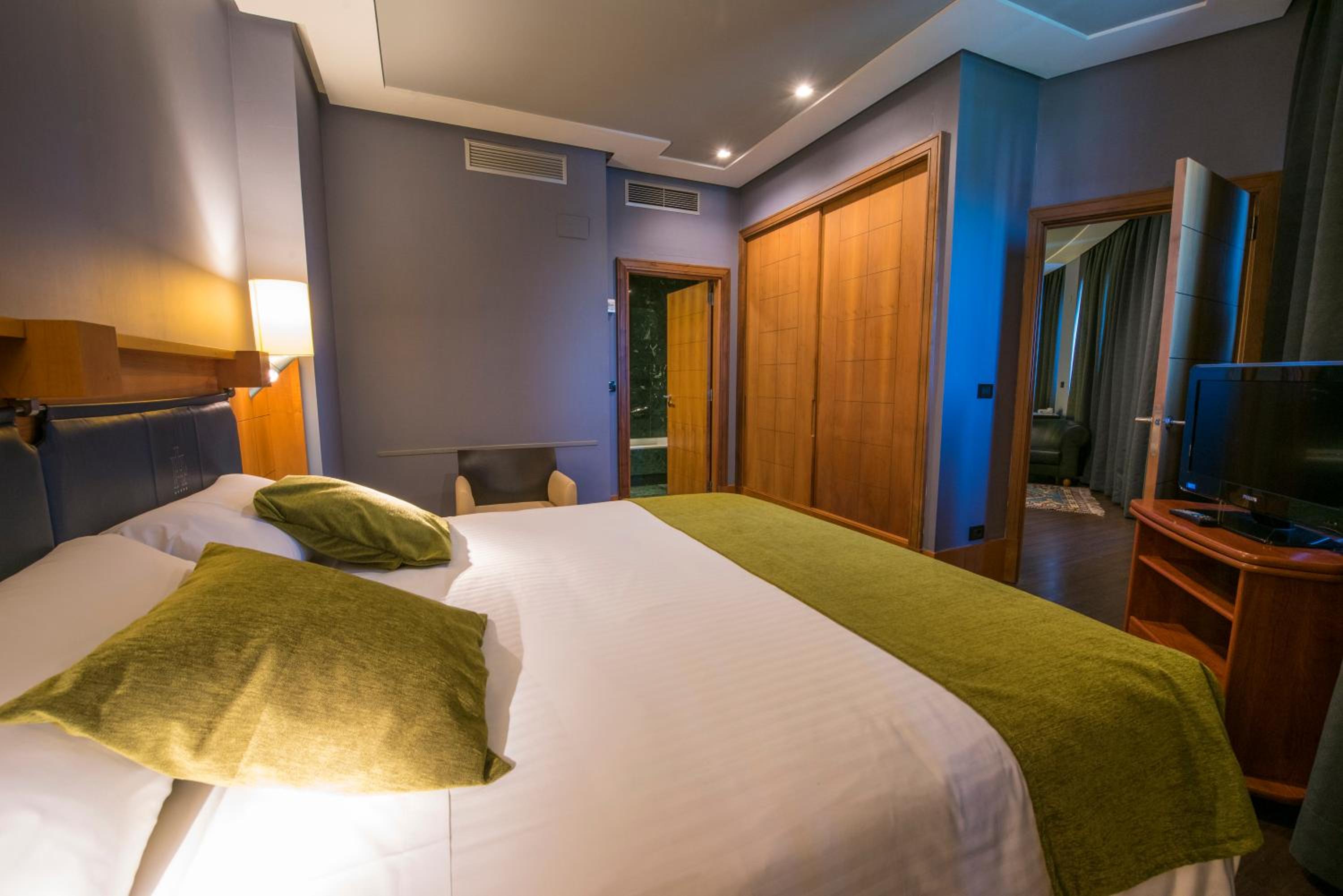 Junior Suite - Photo 1