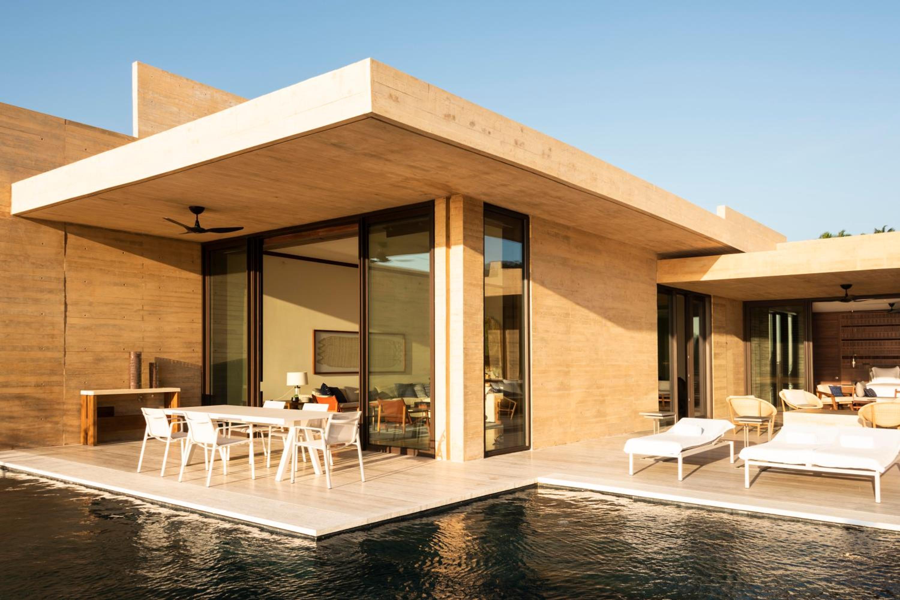 Pacifico Three-Bedroom Villa with Infinity Pool photo 2