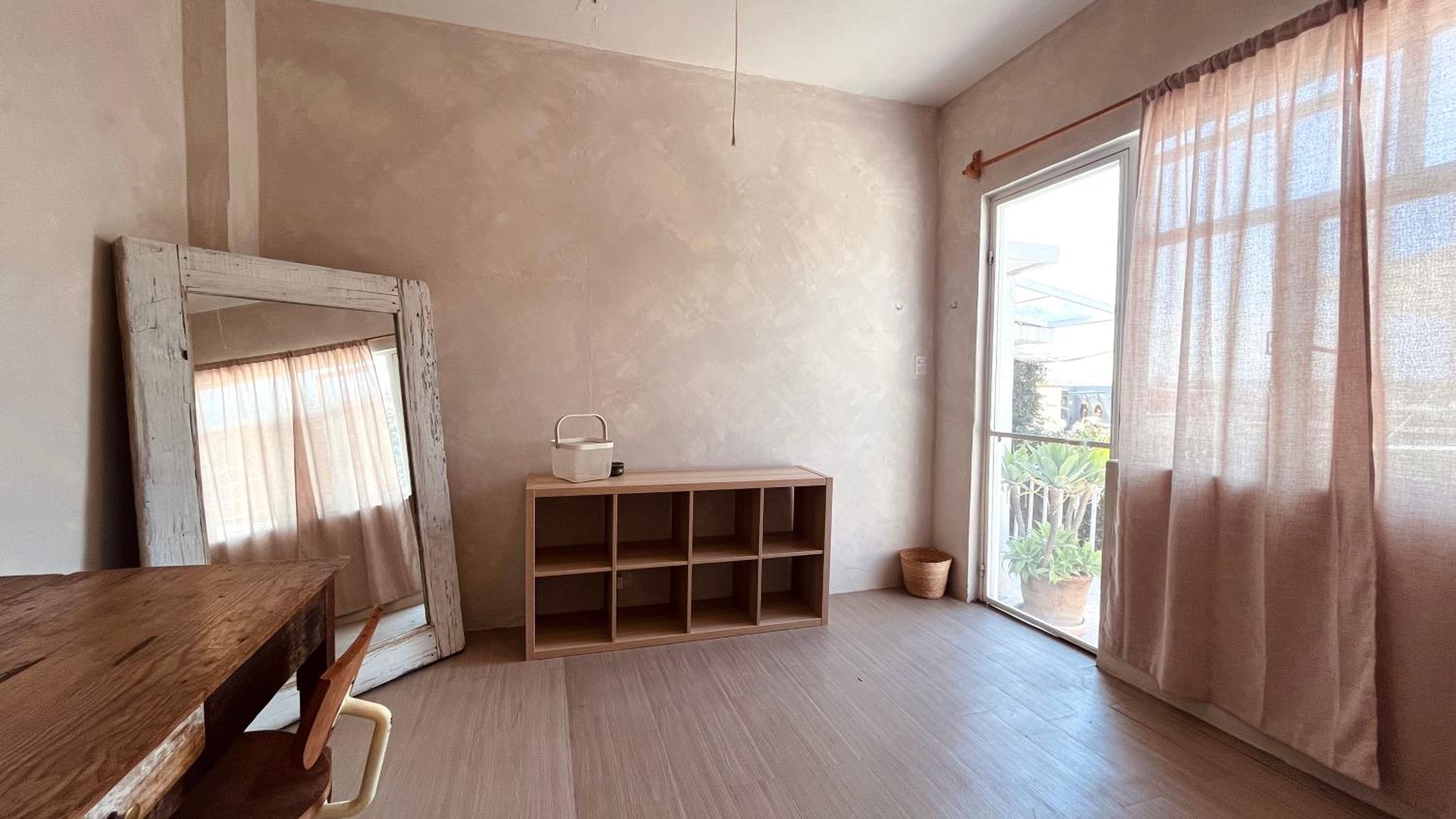 Studio with Sofa Bed