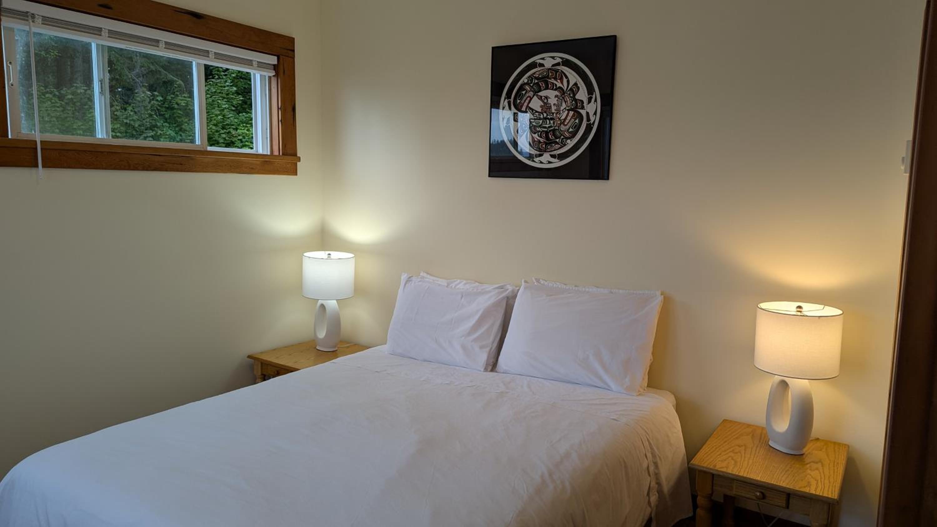 One-Bedroom Apartment with Balcony and Sea View photo 2