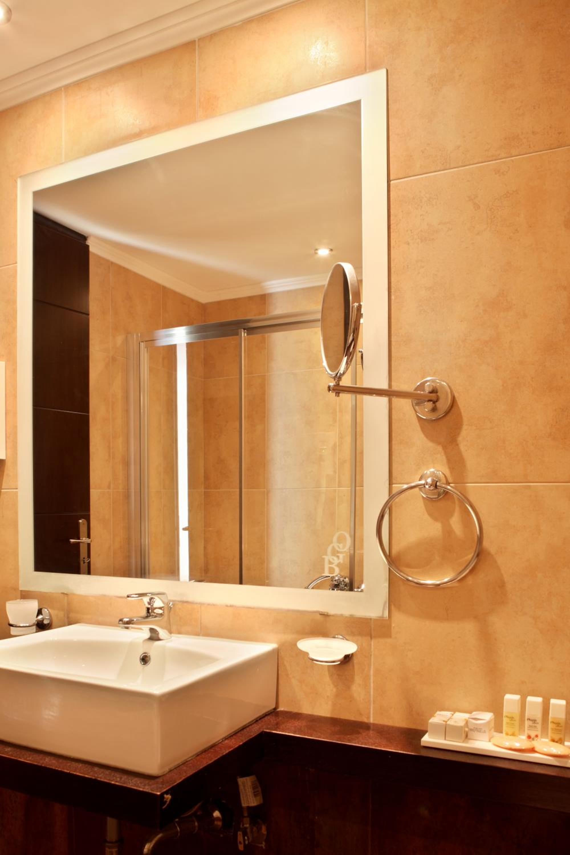 Deluxe Twin/Double Room - Main Building - Photo 5
