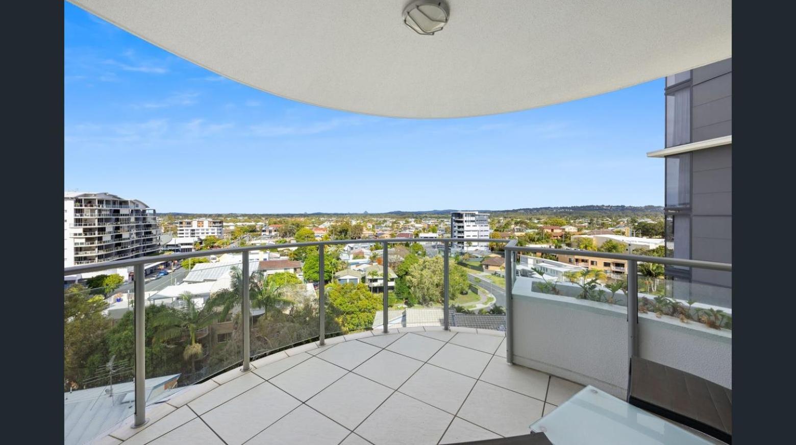 Two Bedroom Apartment with Ocean View