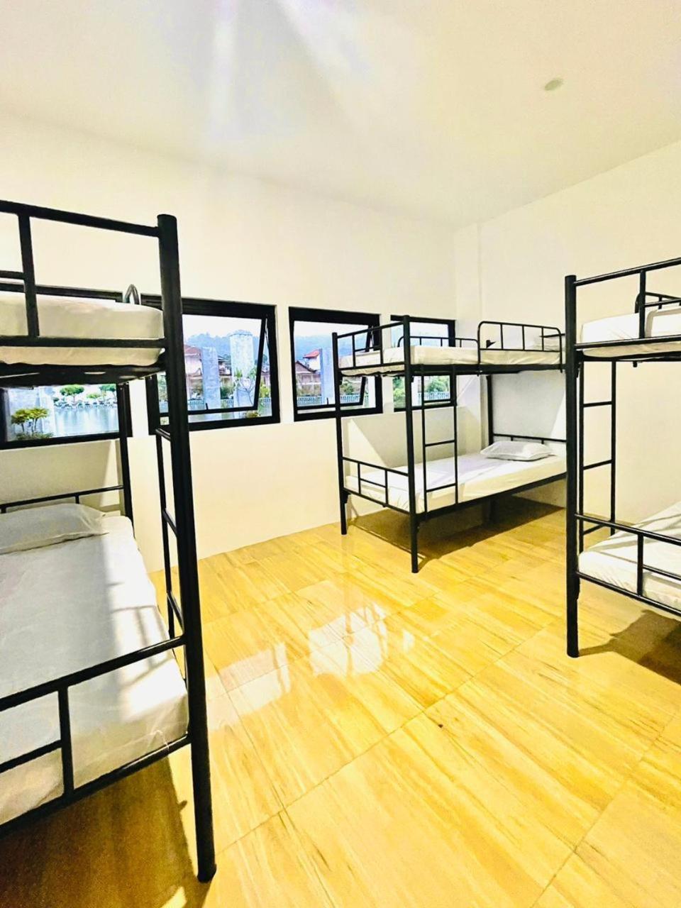 Four-Bedroom Vacation Home photo 1