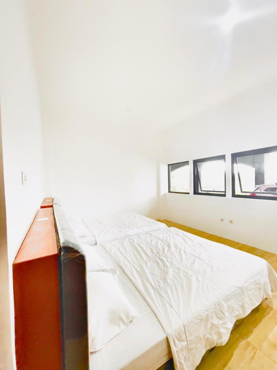 Four-Bedroom Vacation Home photo 2