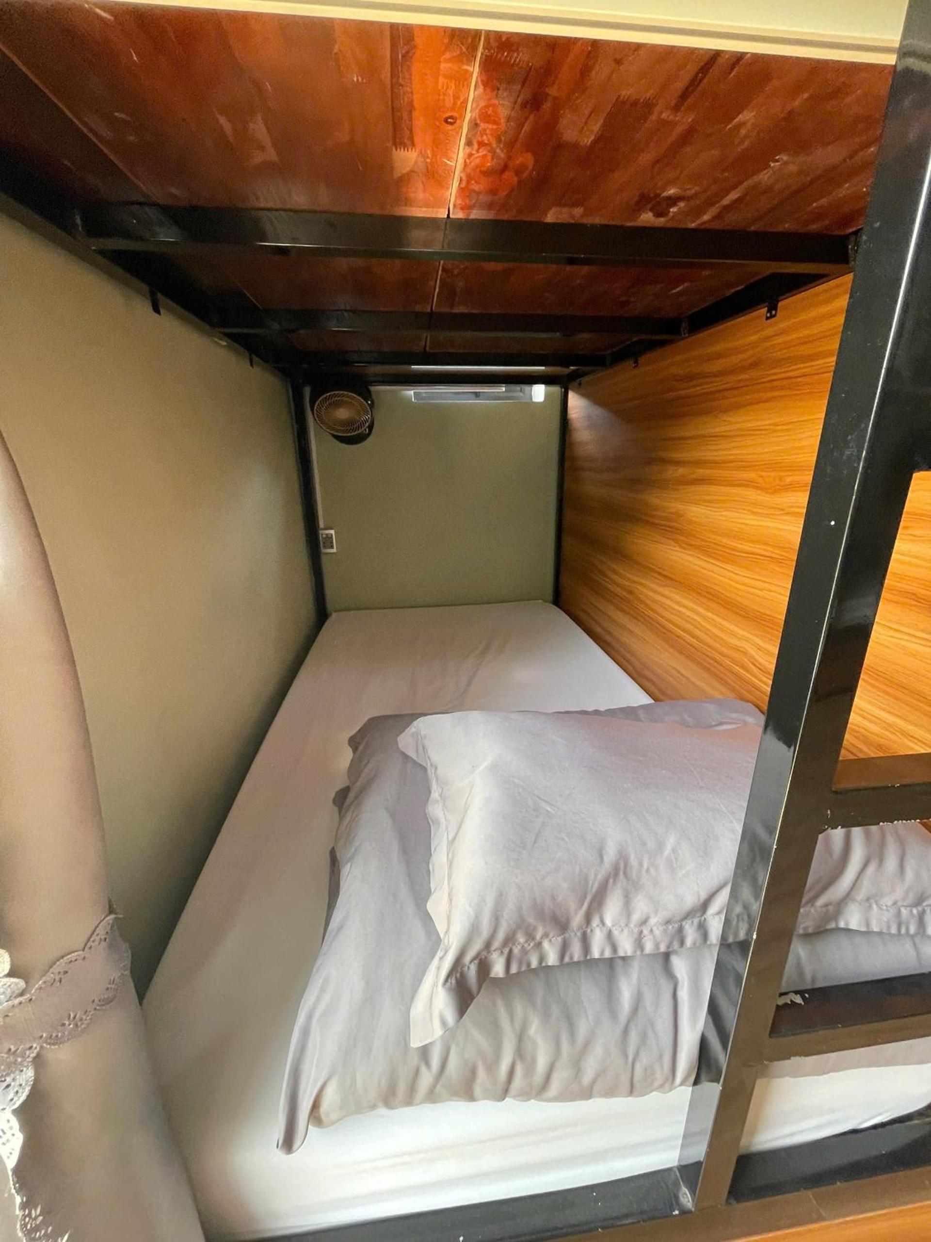 Bed in 8-Bed Dormitory Room photo 2
