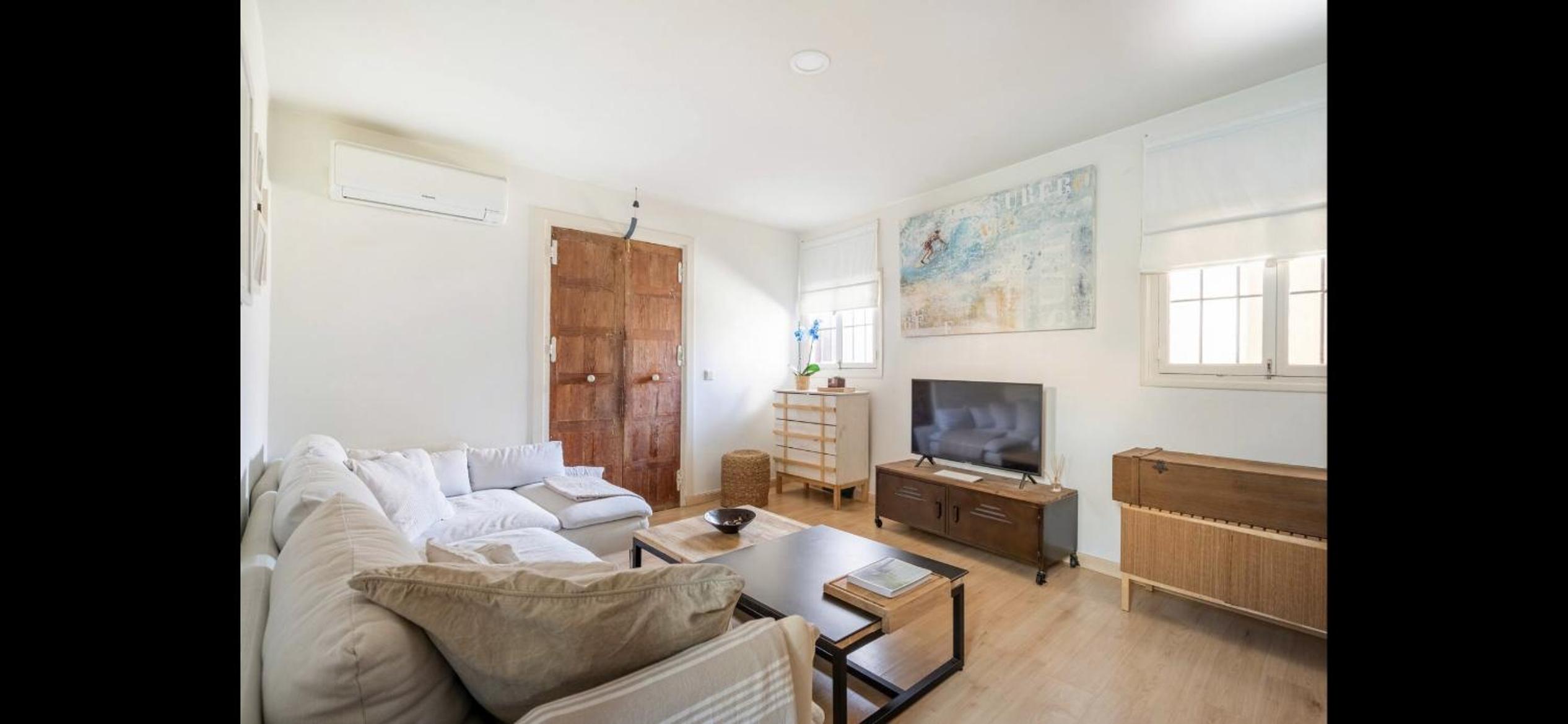 Two-Bedroom Family Apartment photo 3