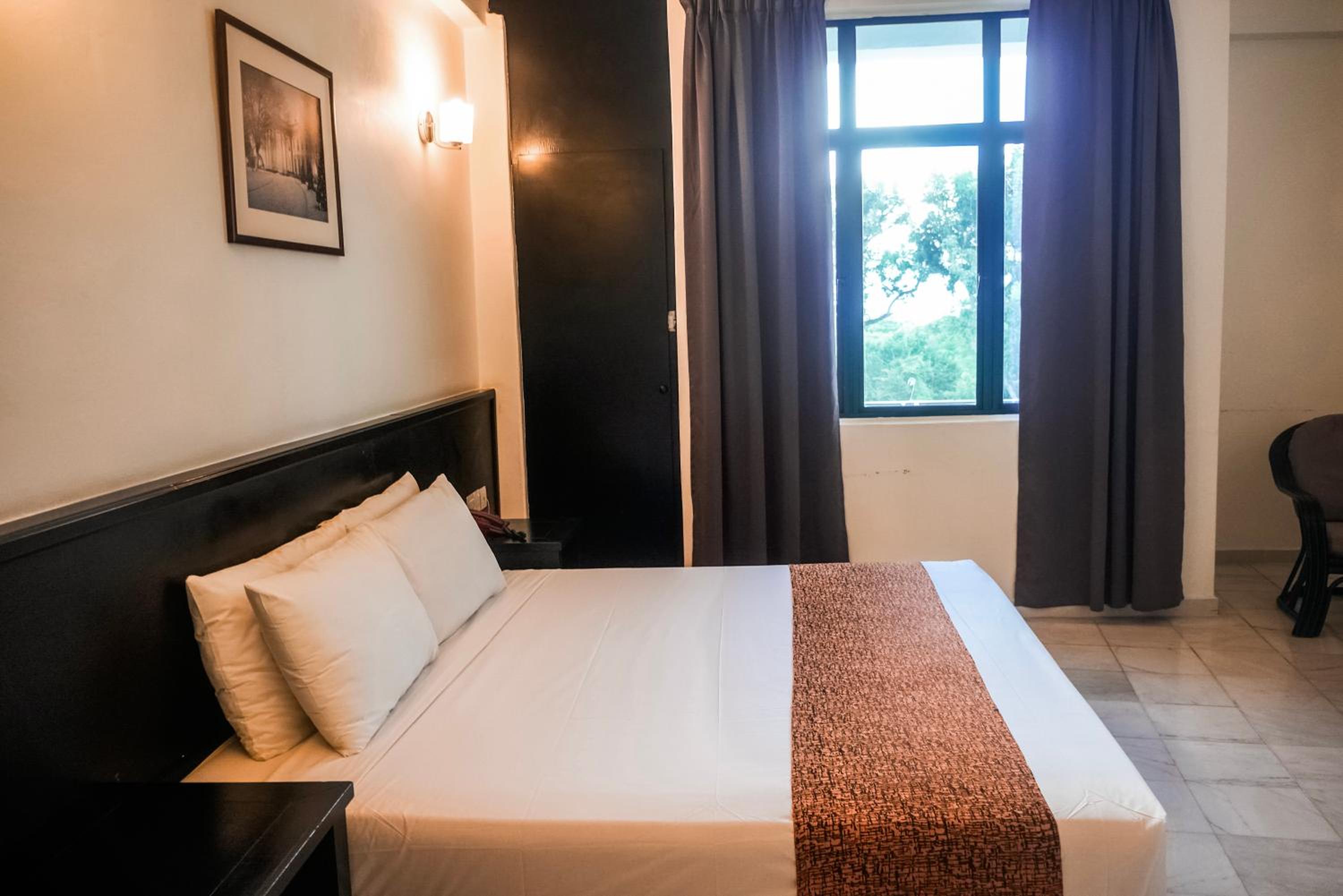 Superior King Room - Photo 2