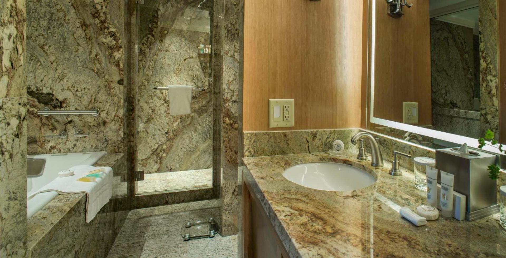 Lodge Premium Queen Suite with Two Queen Beds