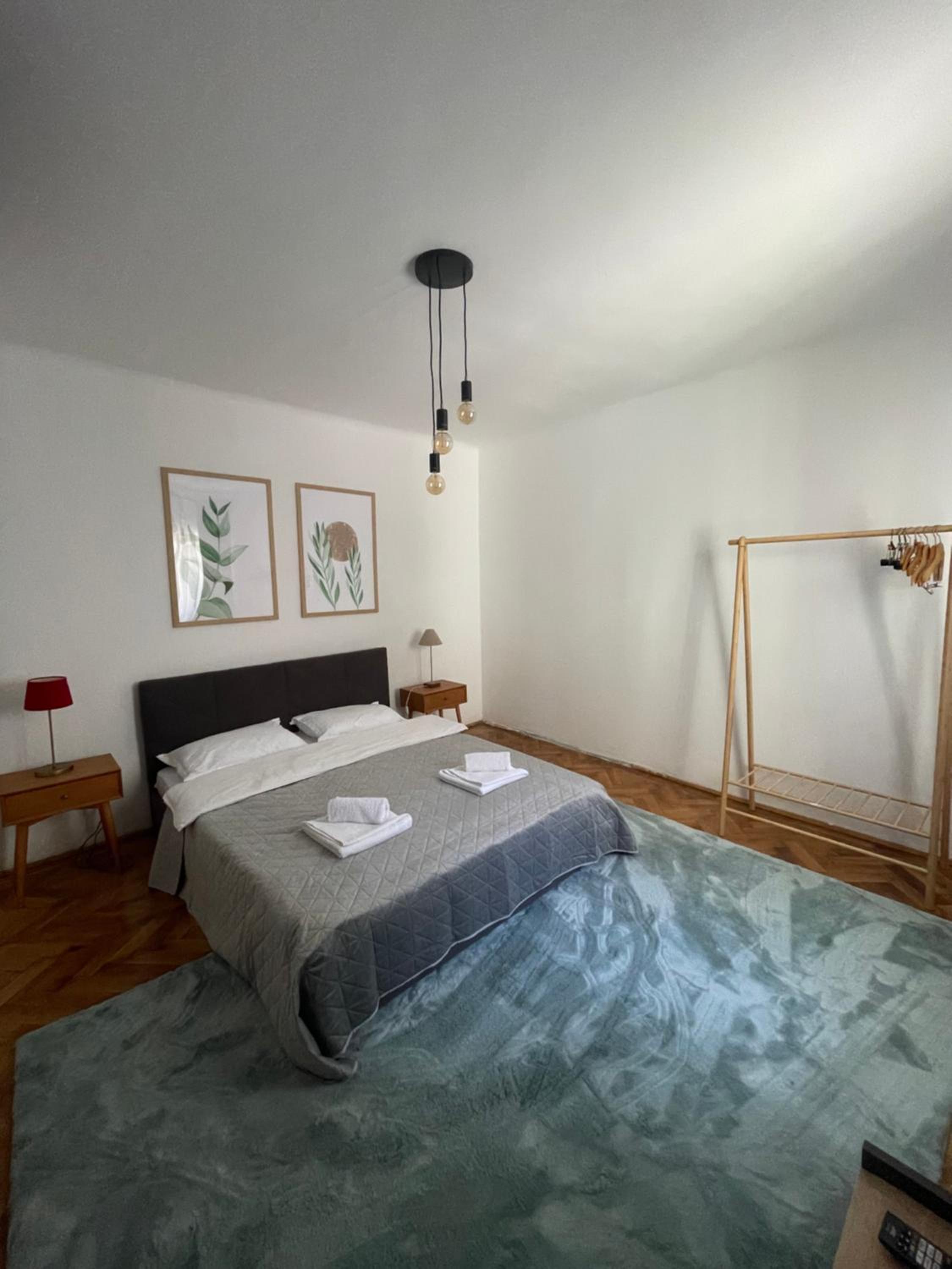 Apartment with Garden View