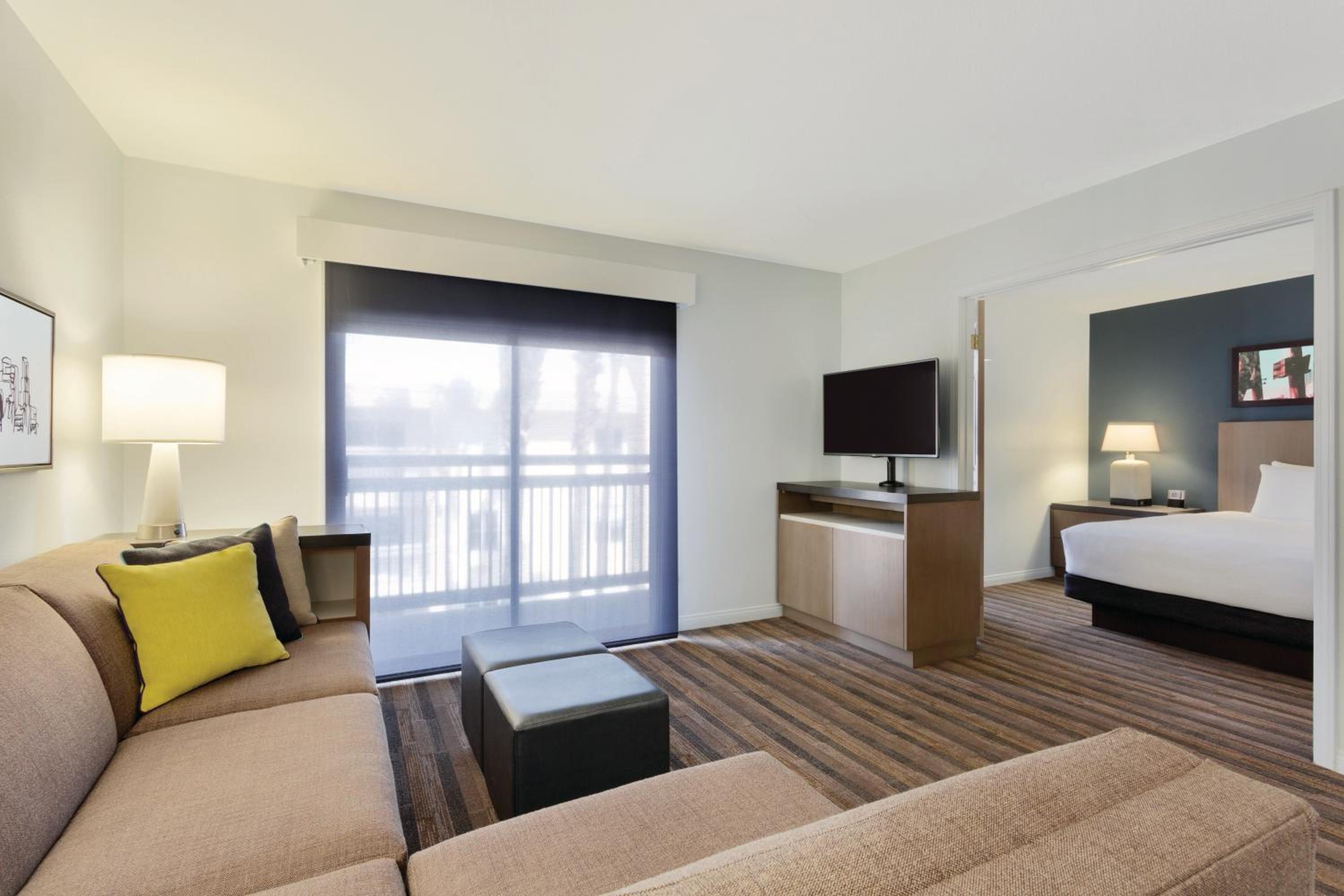One-Bedroom King Suite photo 1