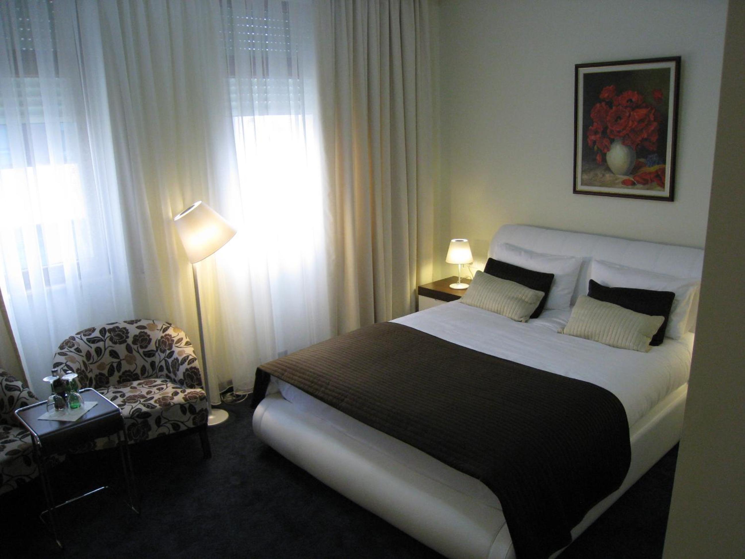 Double Room photo 2
