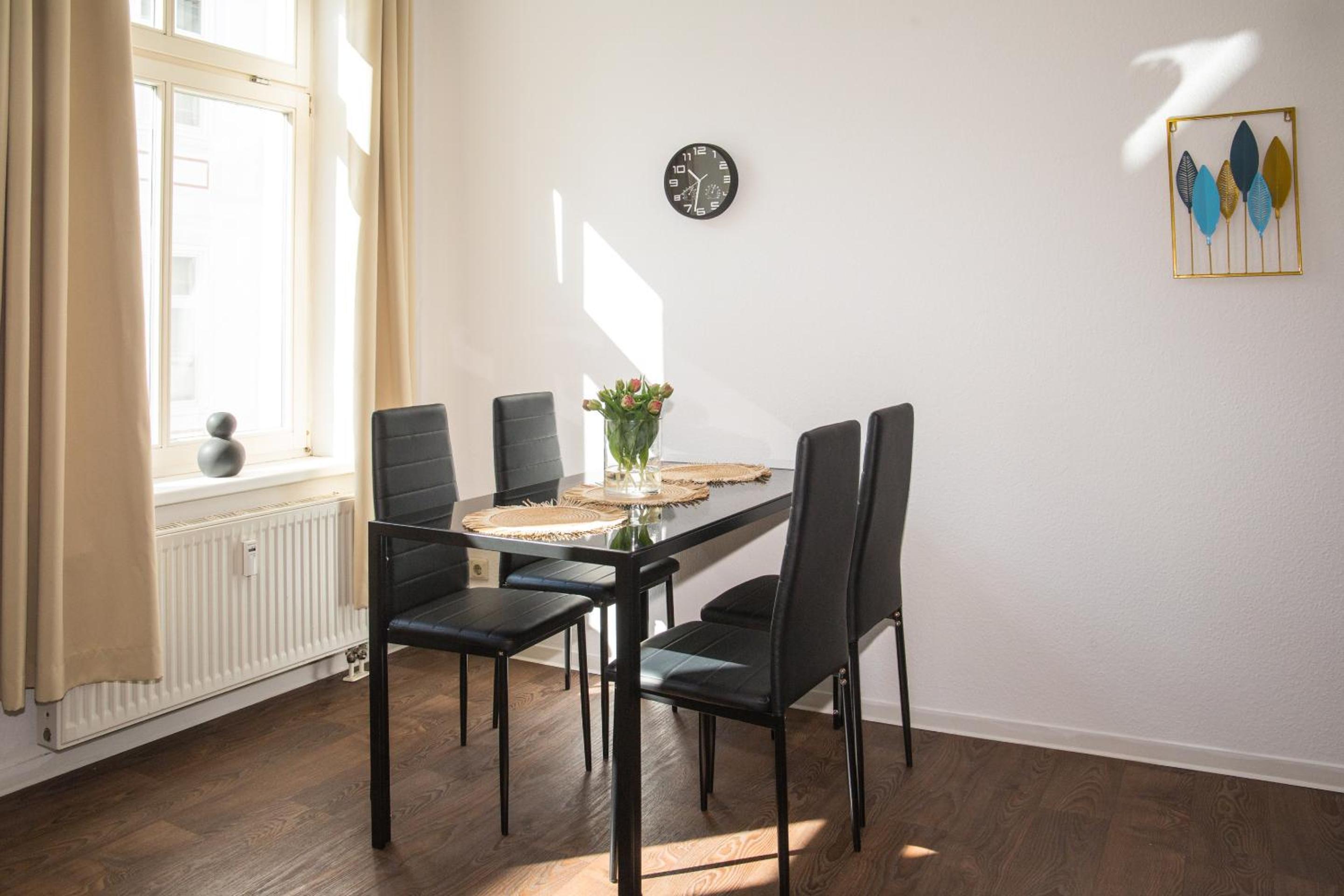Apartment photo 1