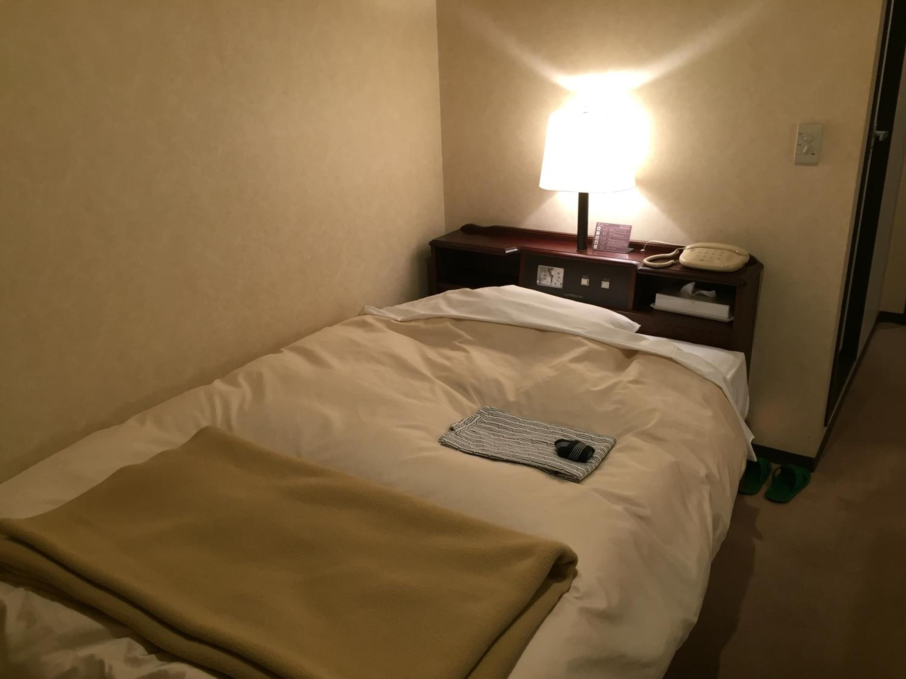 Double Room with Small Double Bed - Non-Smoking-No Daily Cleaning