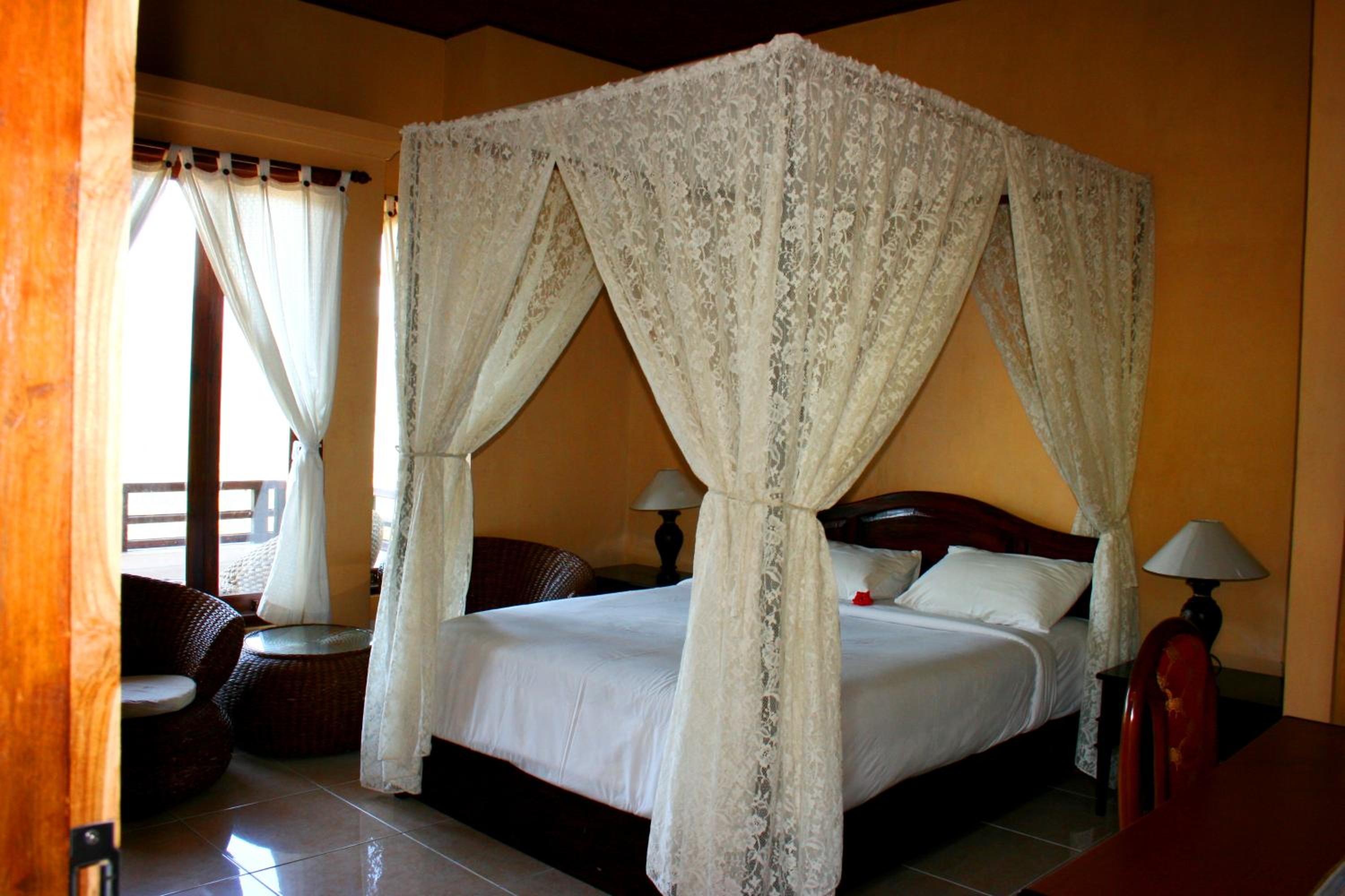 Deluxe Double Room - Photo 16