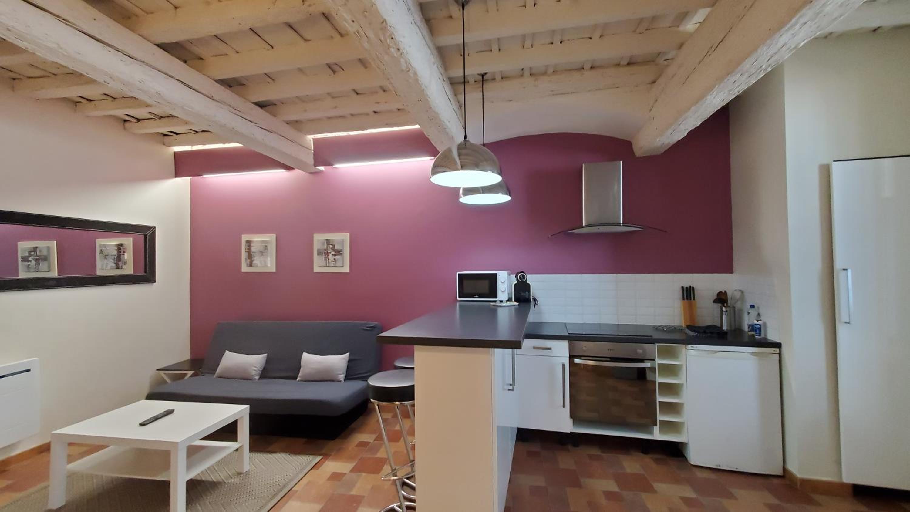 One-Bedroom Apartment