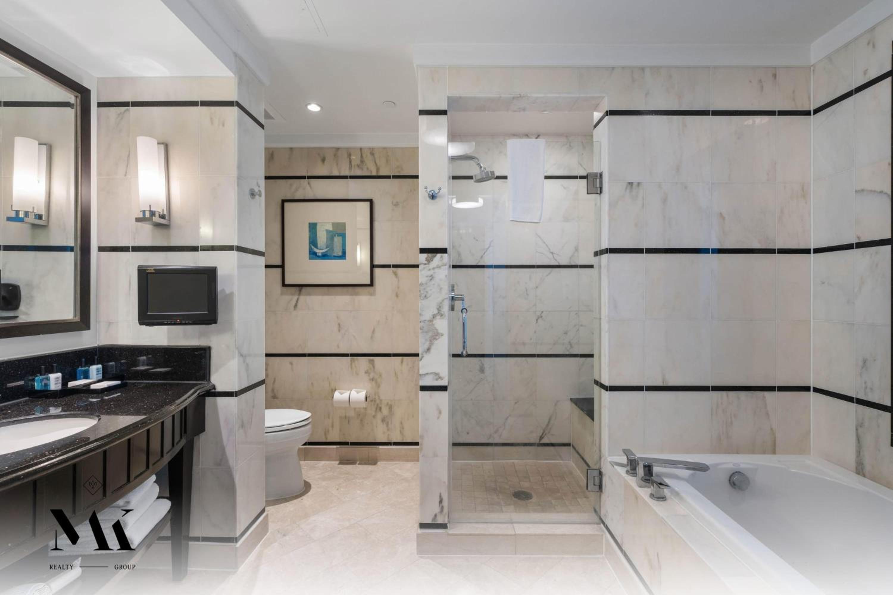 Deluxe Suite with Resort View