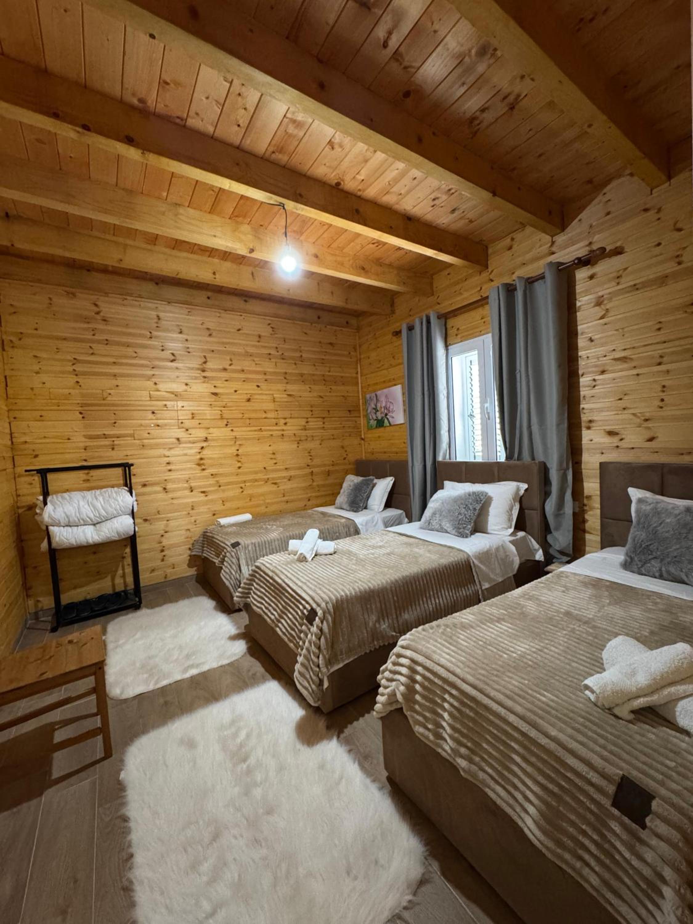 Triple Room with Private External Bathroom