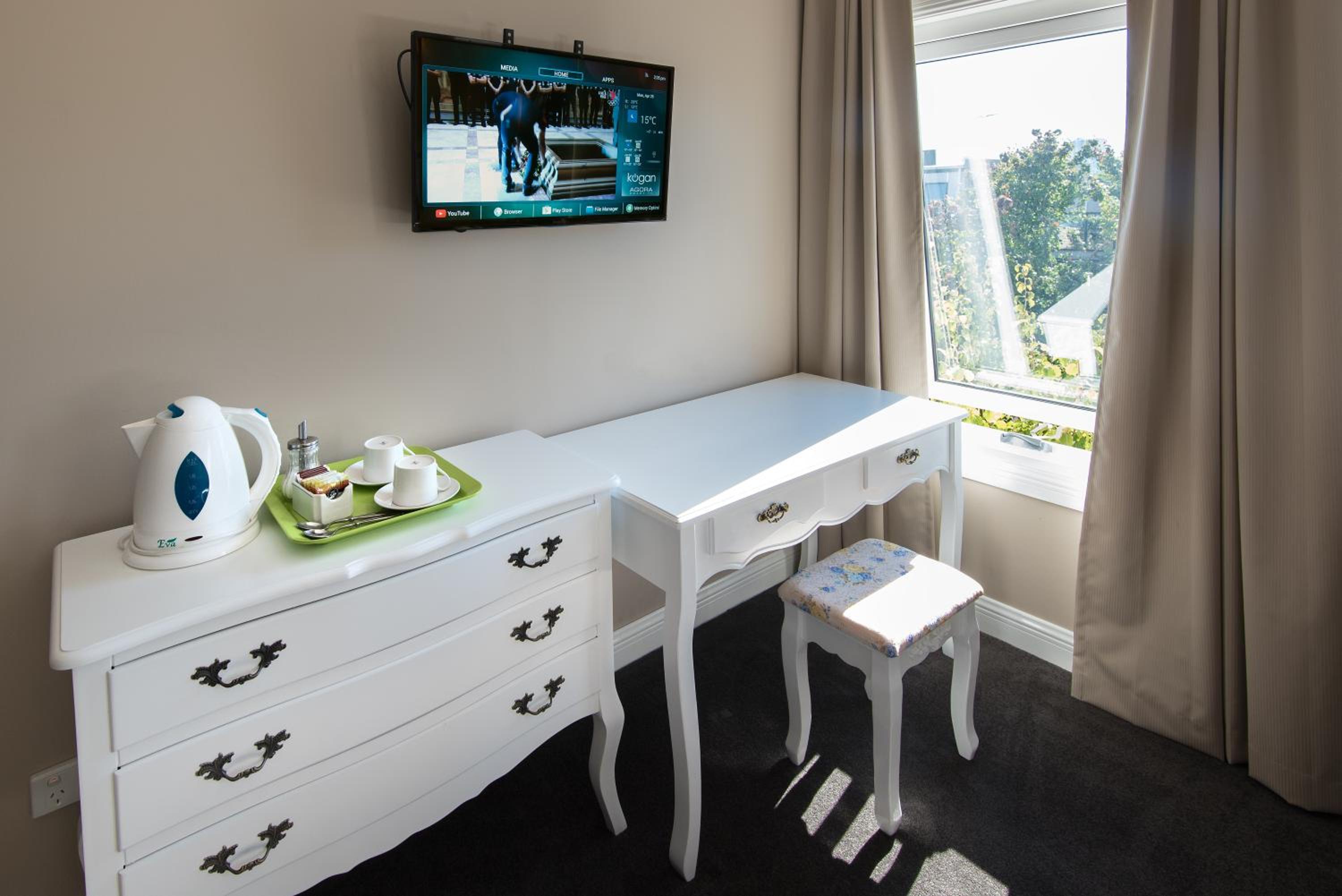 Double Room - Photo 7