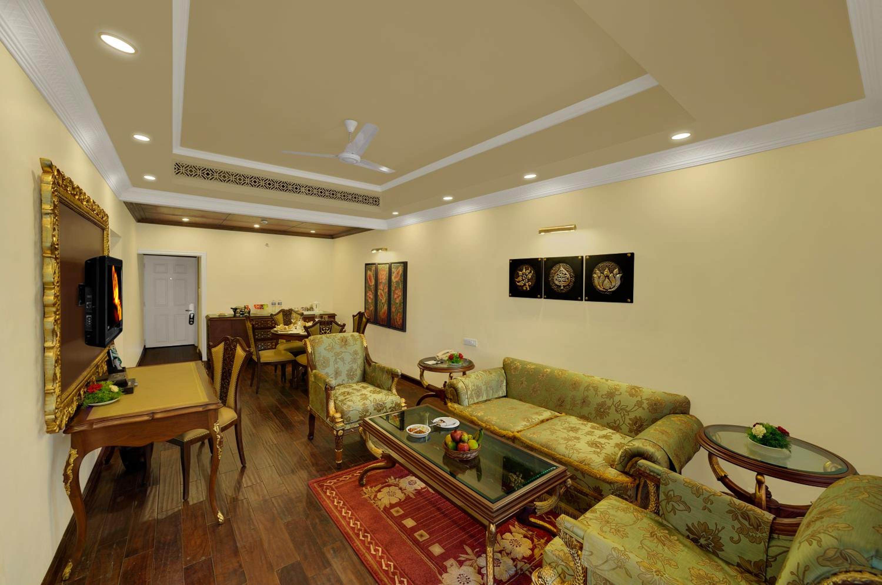 Suite photo 1