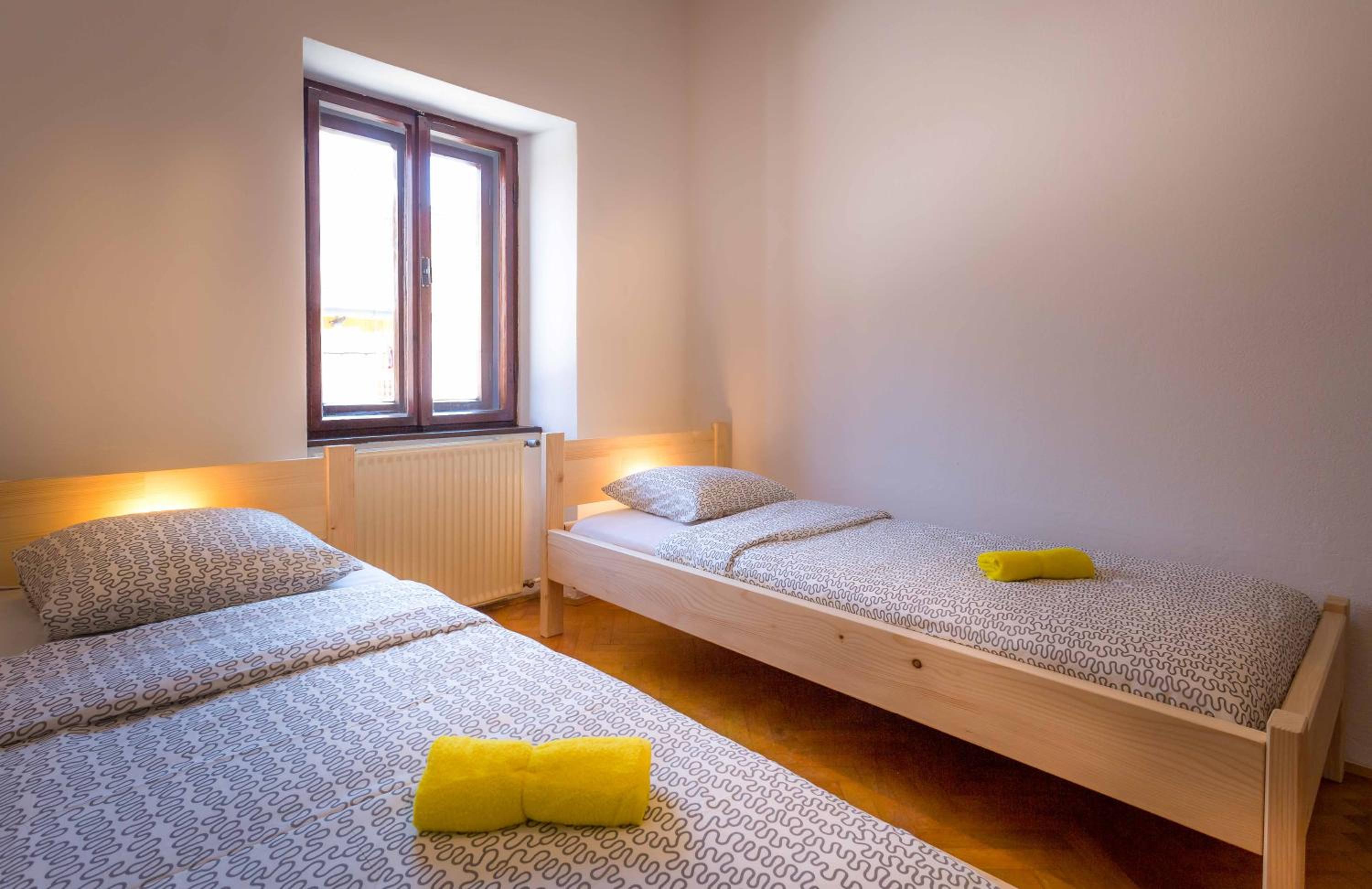 Standard Twin Room with Shared Bathroom