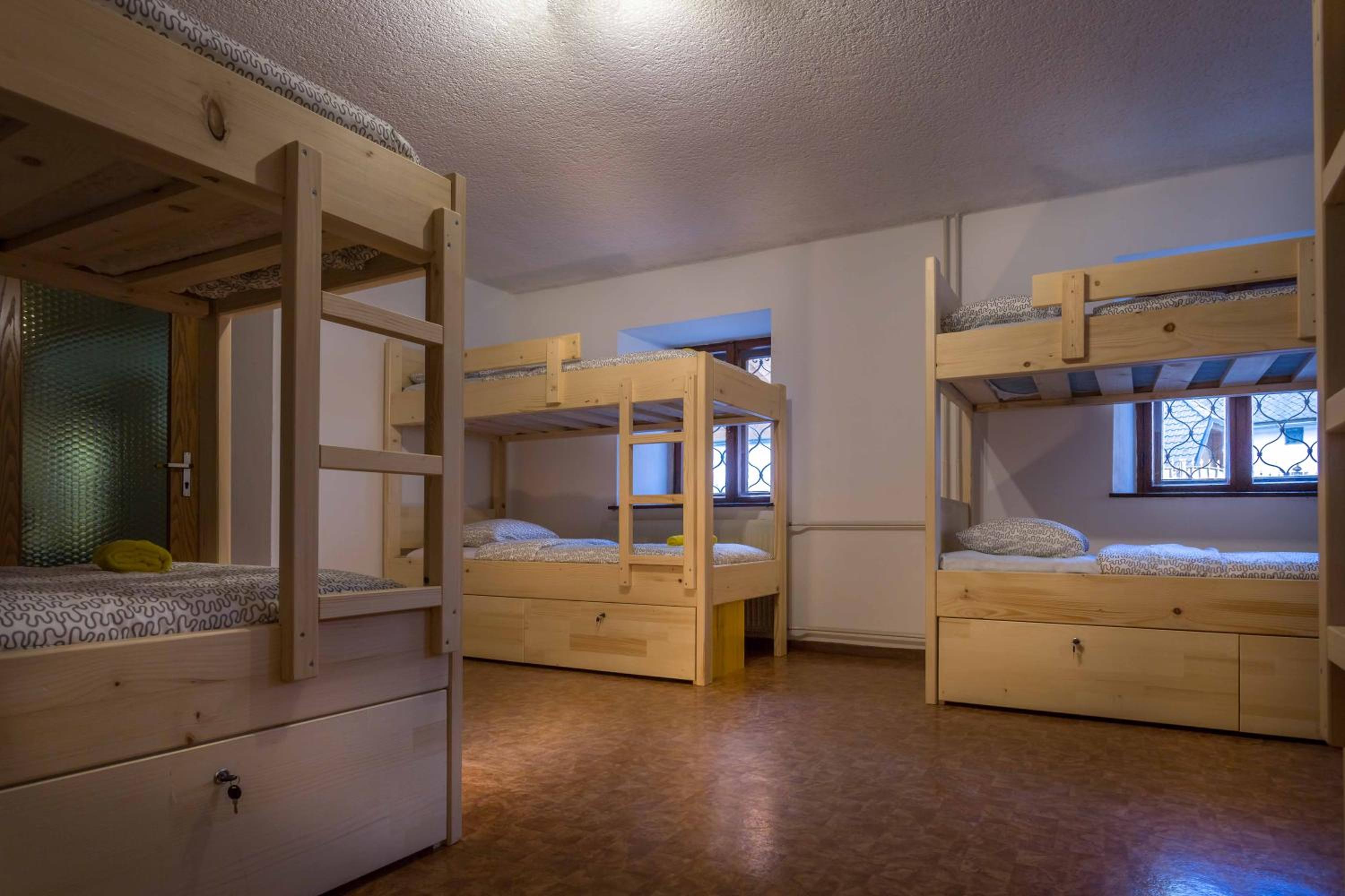 Bed in 8-Bed Mixed Dormitory Room