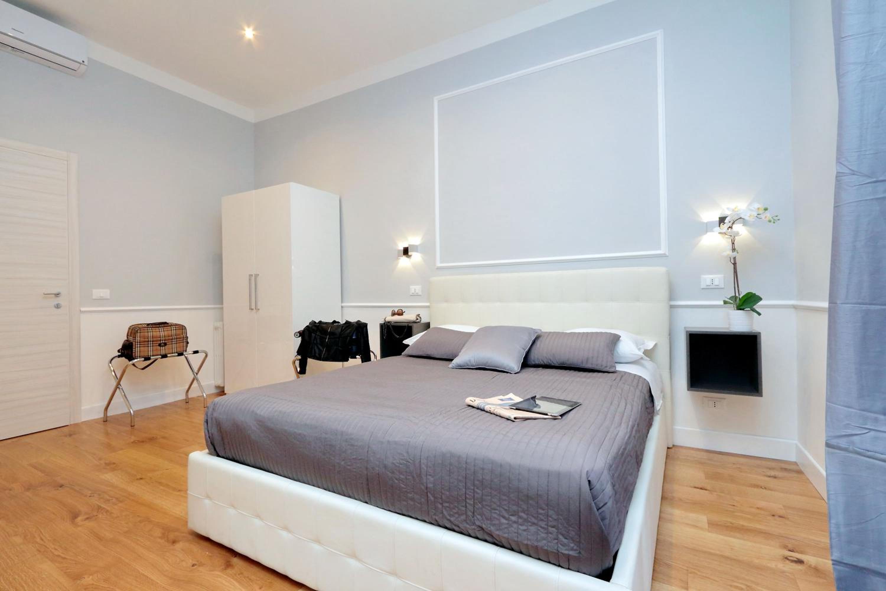 Deluxe Double Room with Private Bathroom