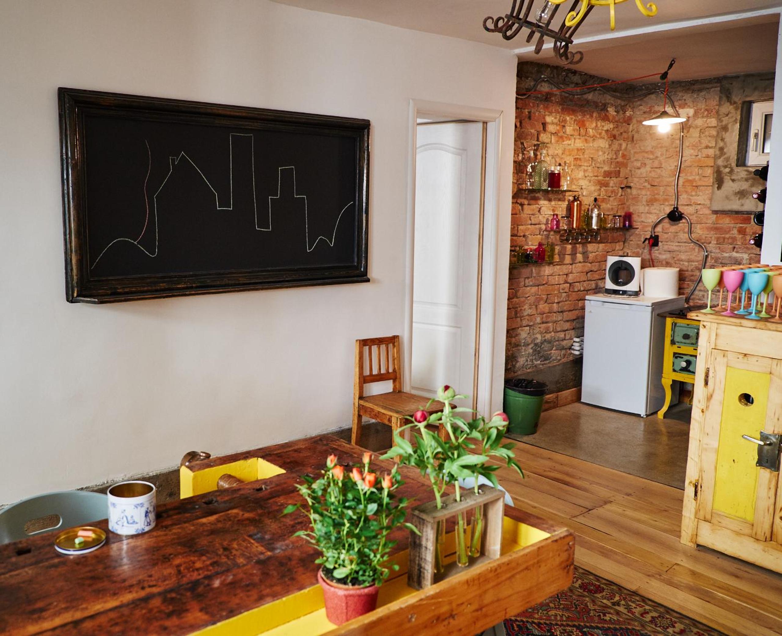 Two-Bedroom Apartment - str. Cetatii 26A - Photo 13