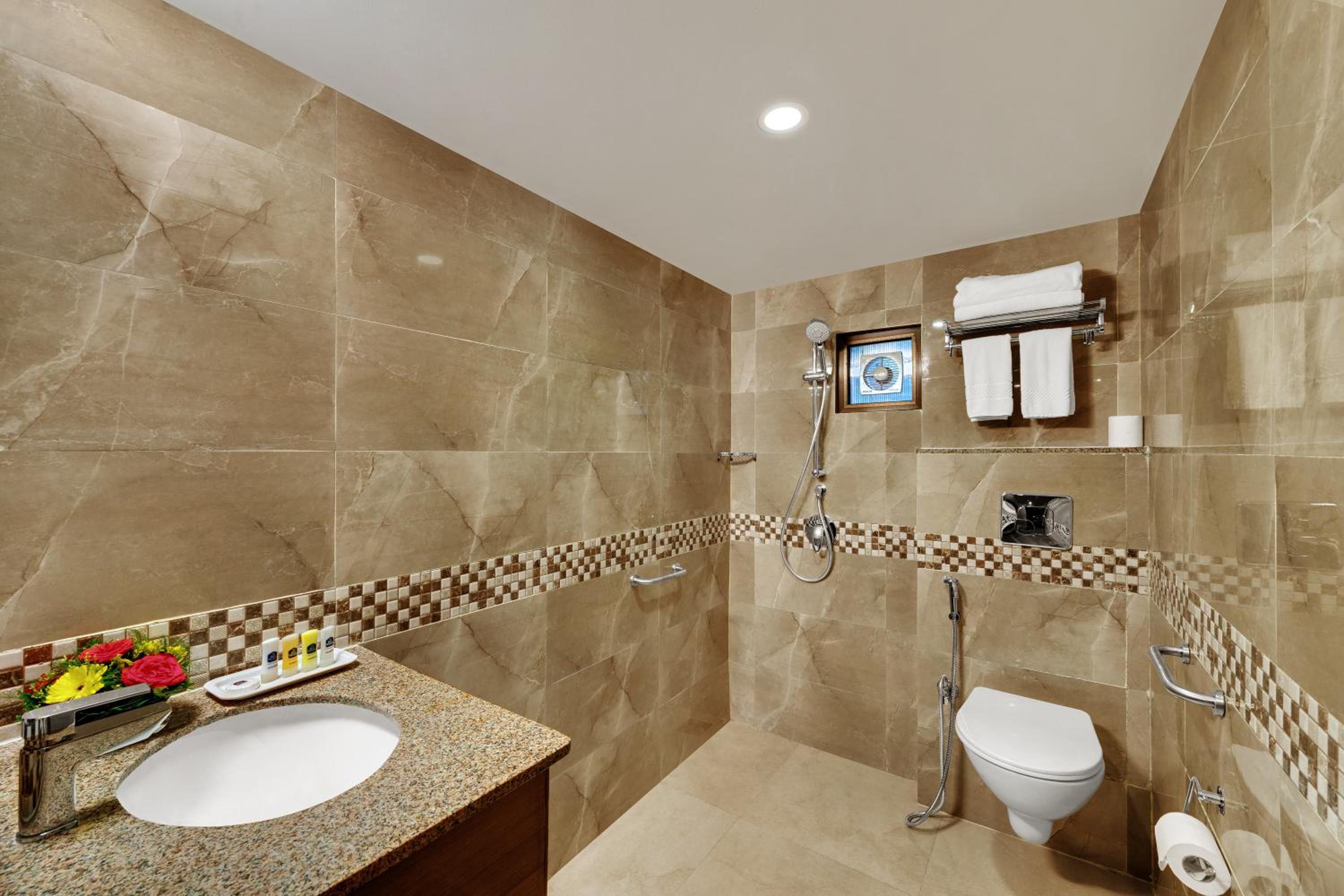 King Room - Non-Smoking photo 3