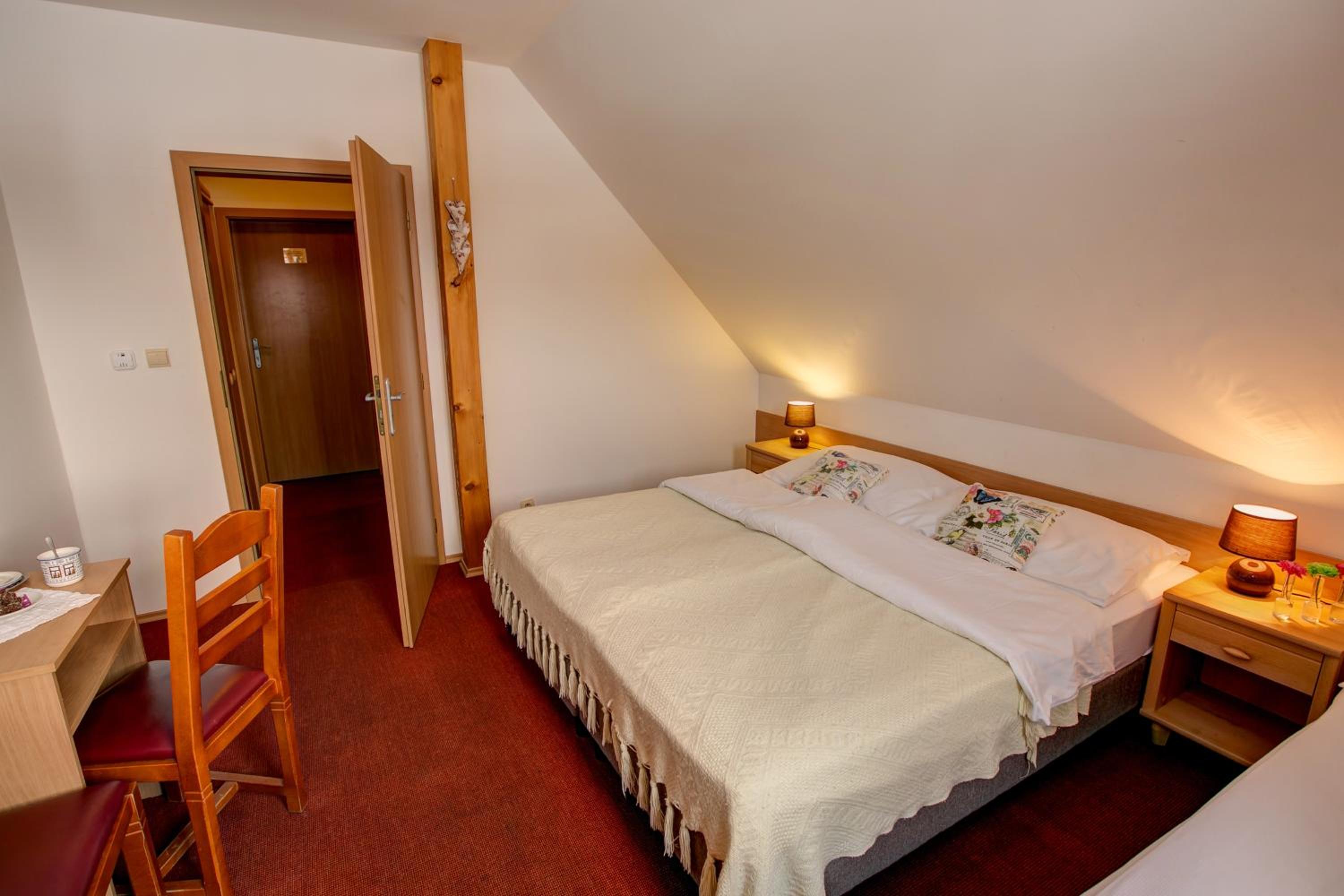 Double or Twin Room with Sofa Bed (3 Adults)