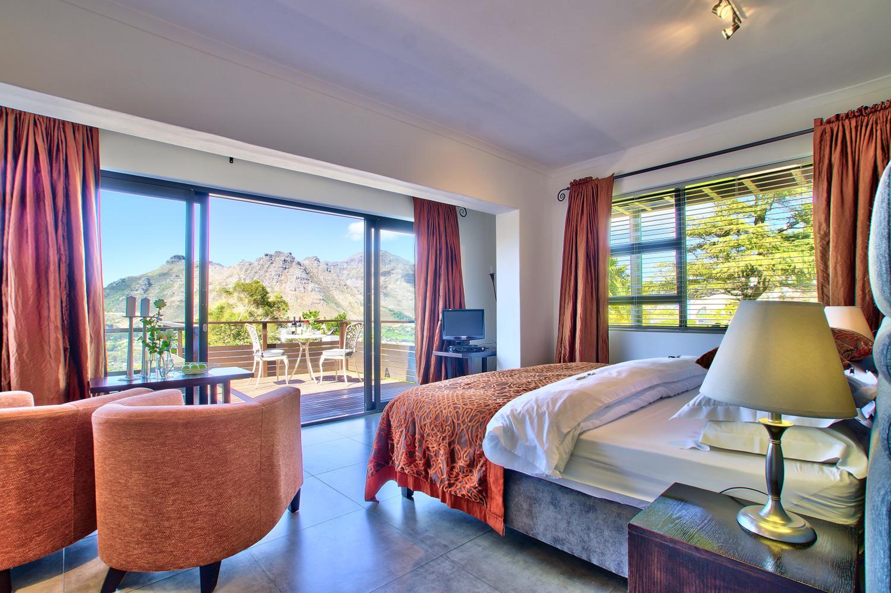 King Room with Balcony and Sea View