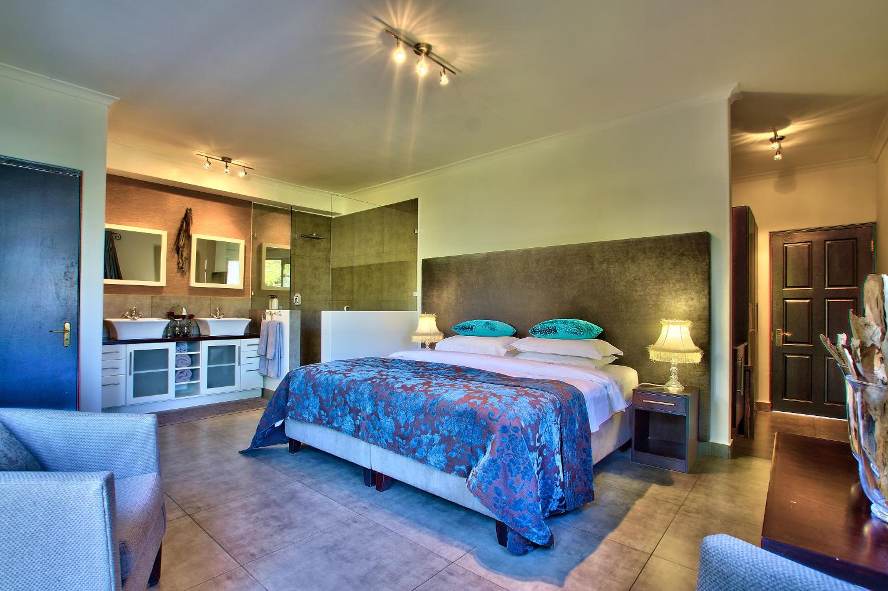 King Room with Garden View