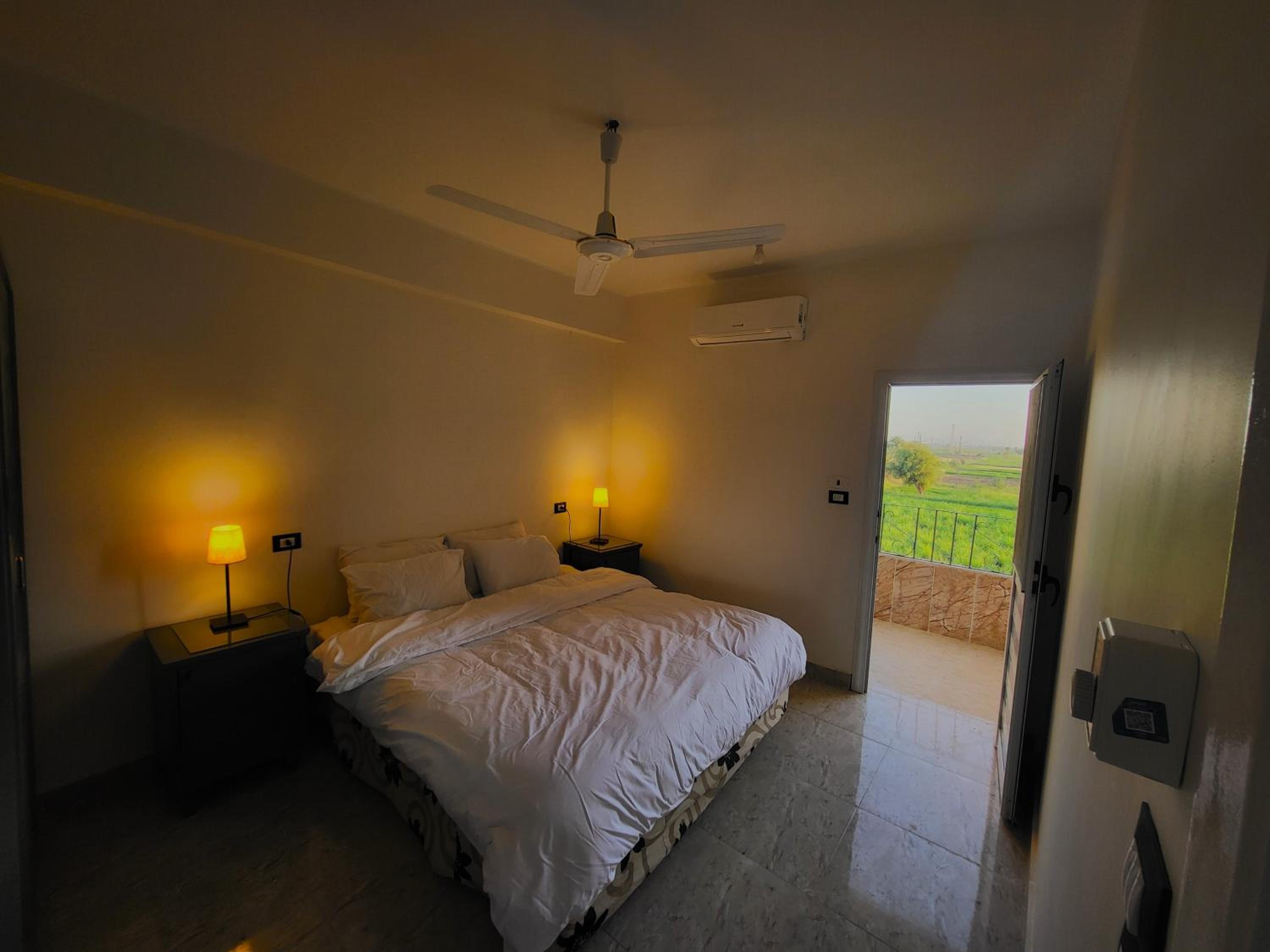 King Room with Mountain View photo 1