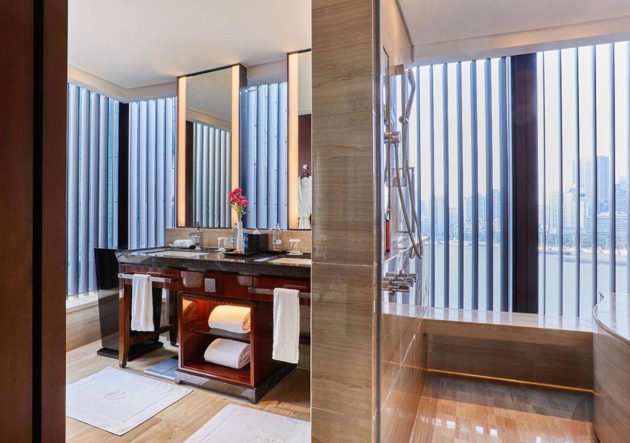 Two-Bedroom Apartment with View photo 2