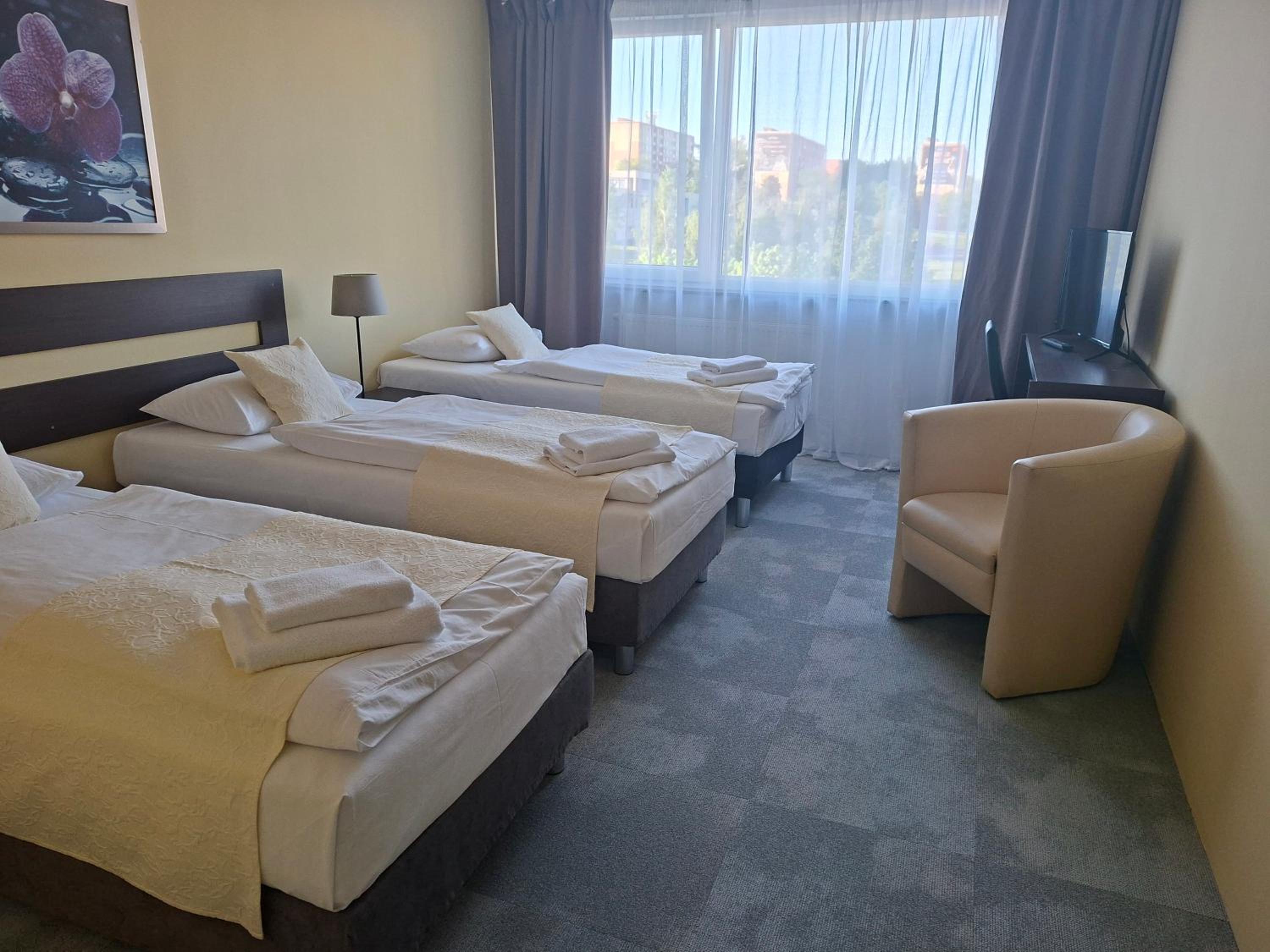 Standard Triple Room - Photo 1