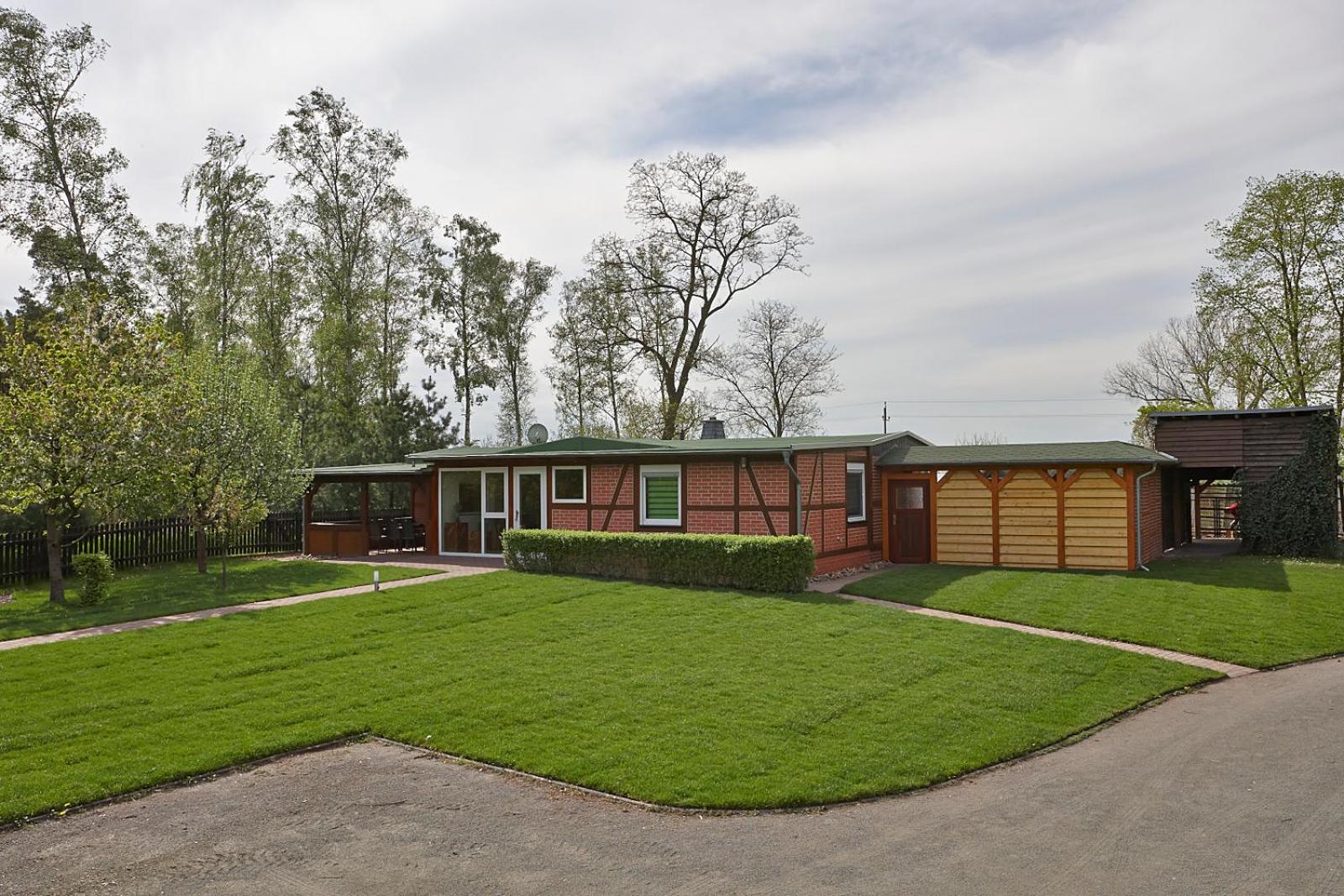 Four-Bedroom House photo 1
