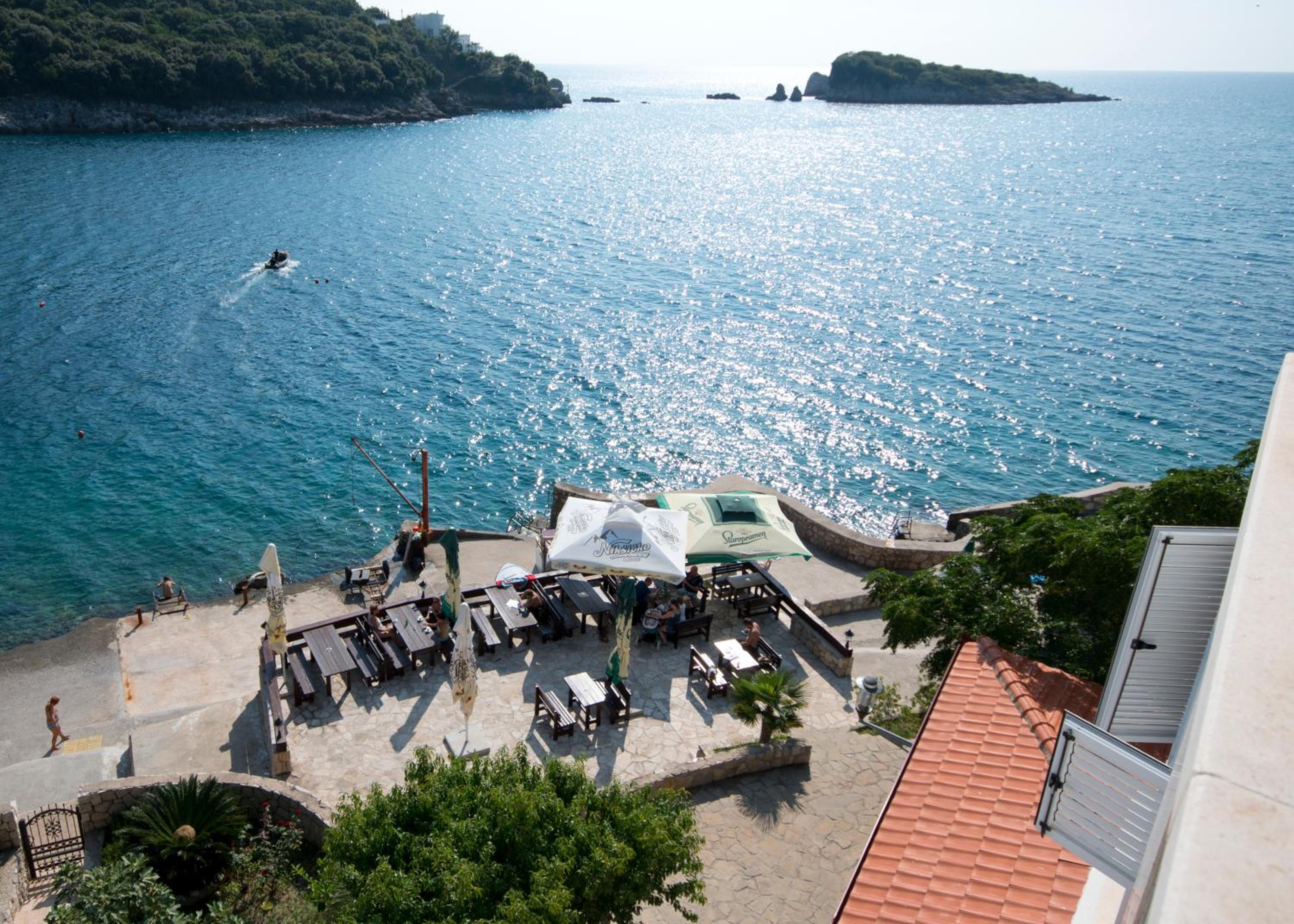 Double Room with Balcony and Sea View - Photo 7