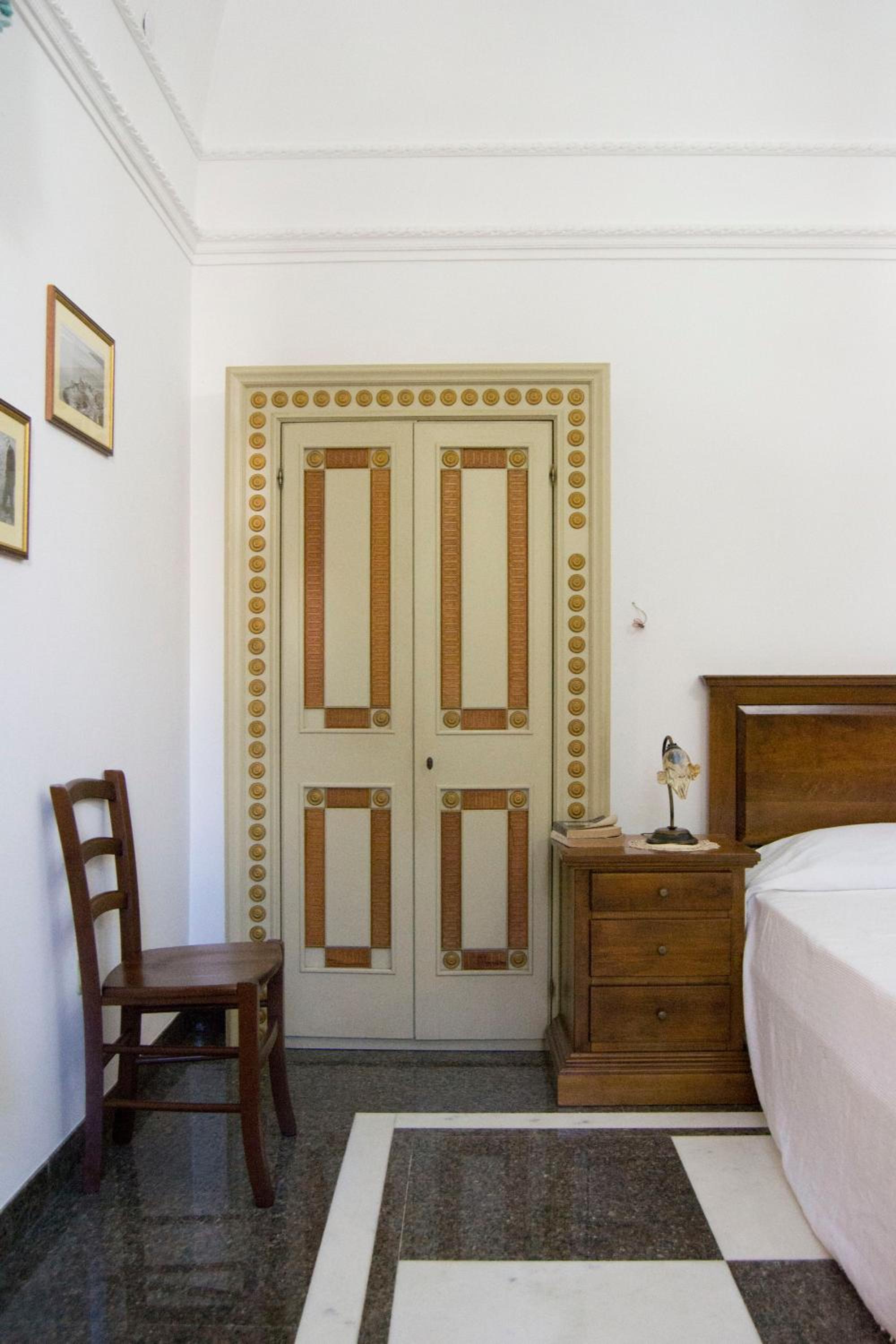 Standard Triple Room - Photo 2