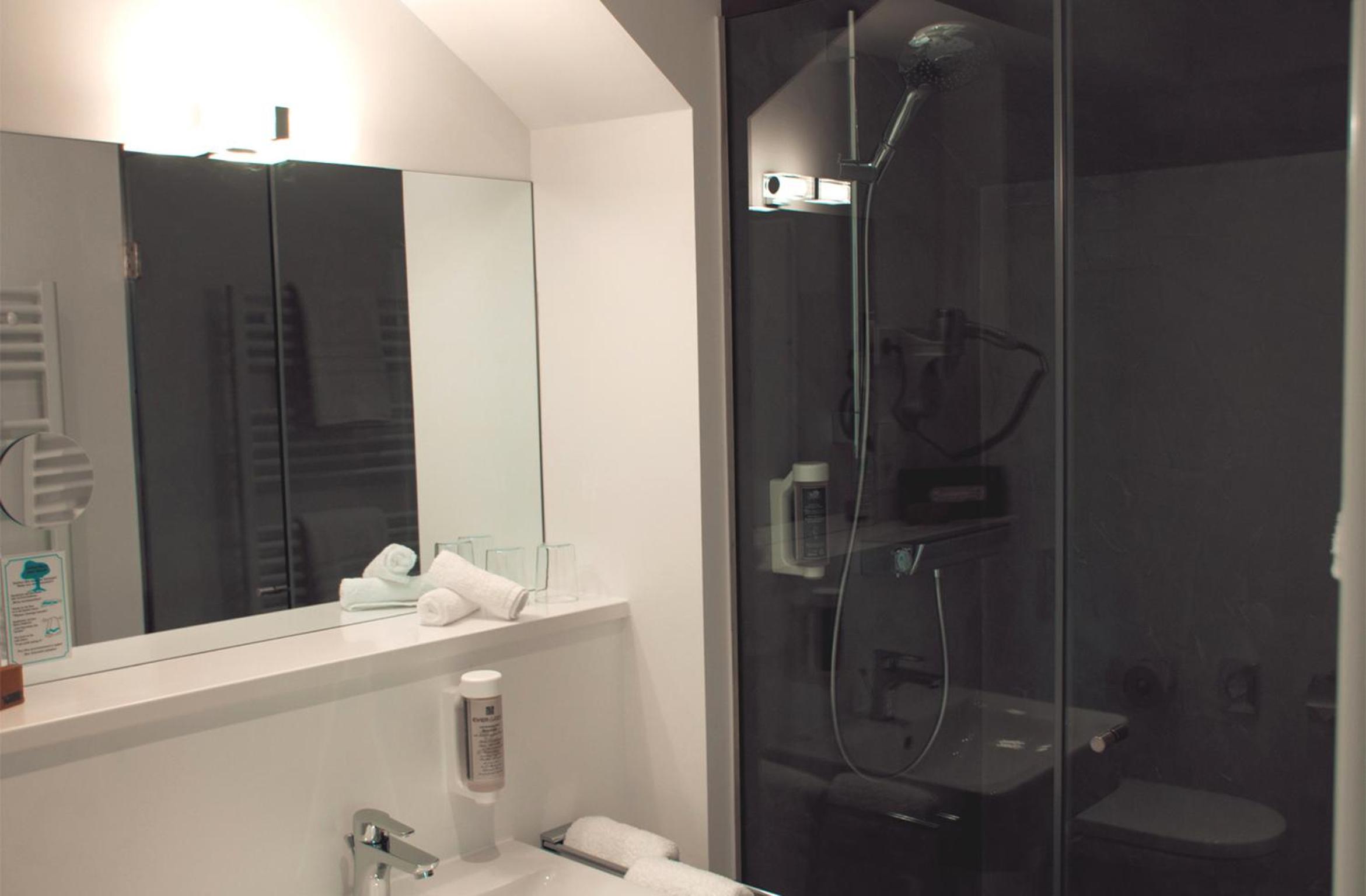 Superior Double Room - Photo 12