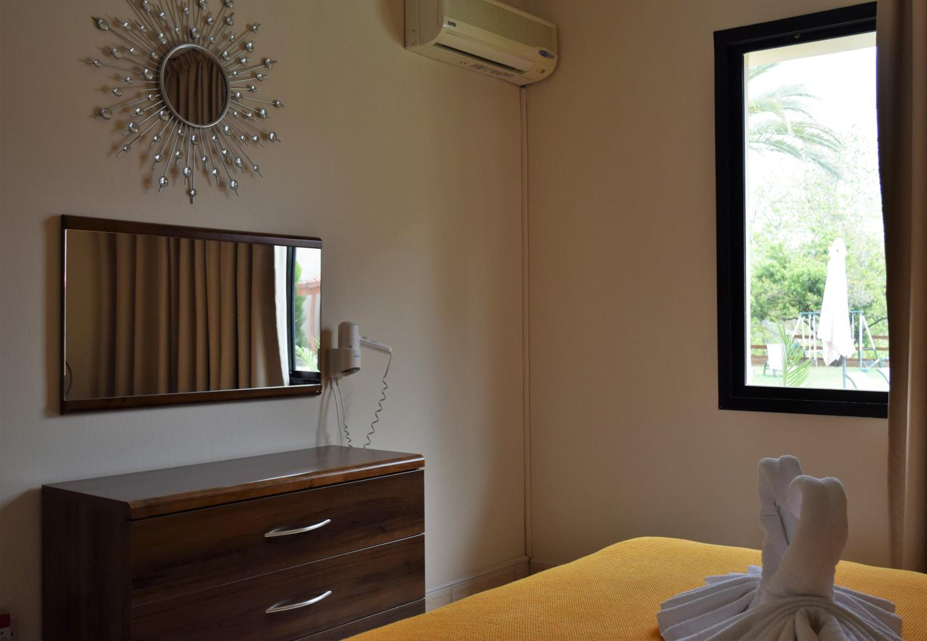 One-Bedroom Apartment (2 Adults + 1 Child) - Photo 12