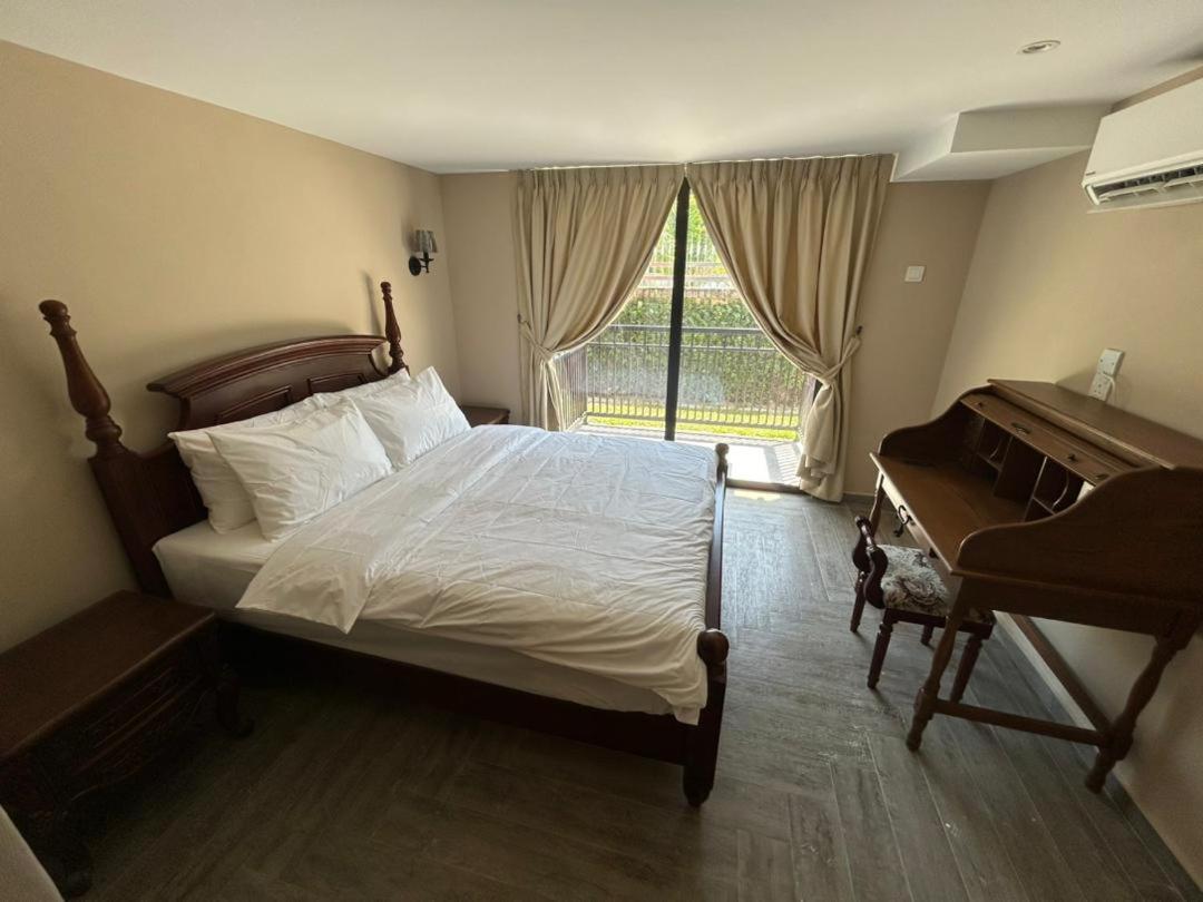 Deluxe Suite - Photo 4