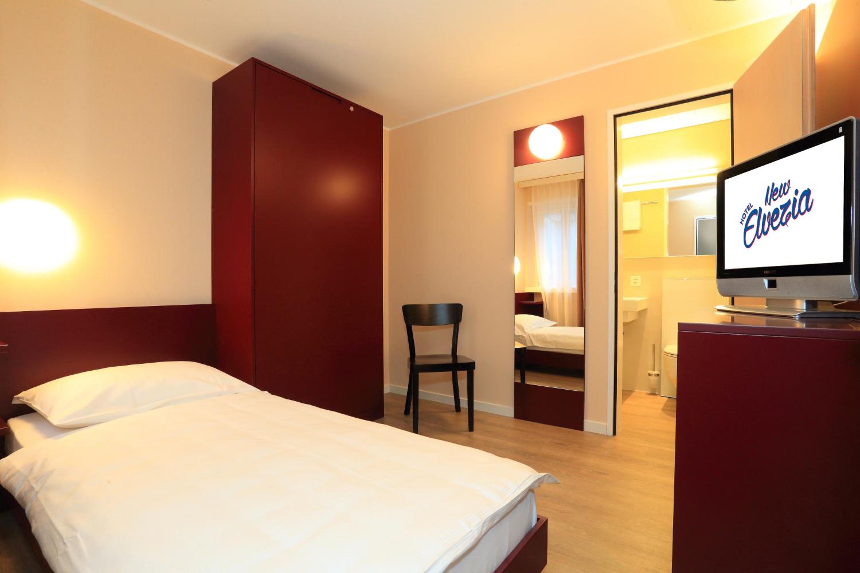 Budget Single Room with Extra Bed photo 3