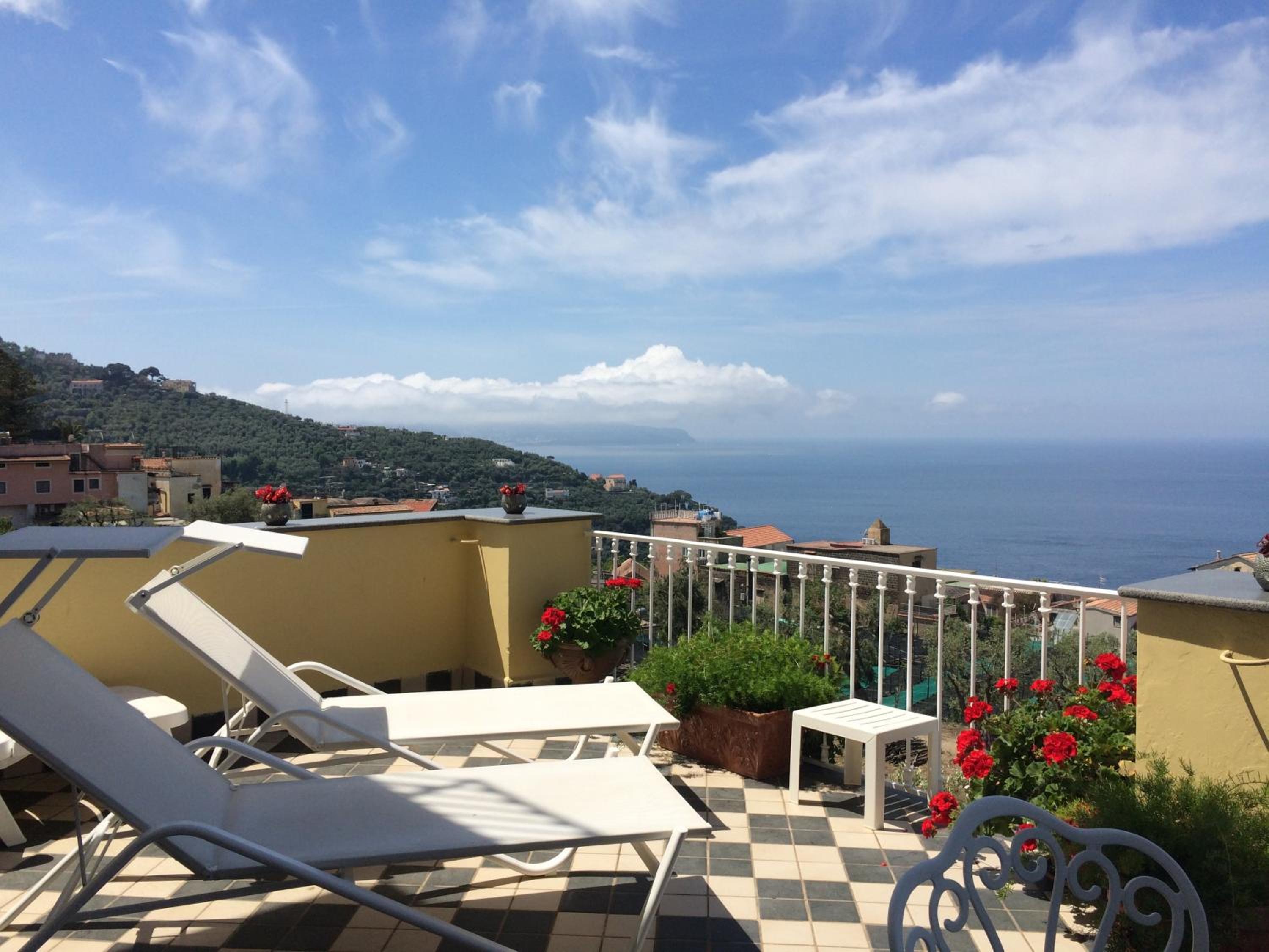 Junior Suite with Terrace and Sea View - Photo 15