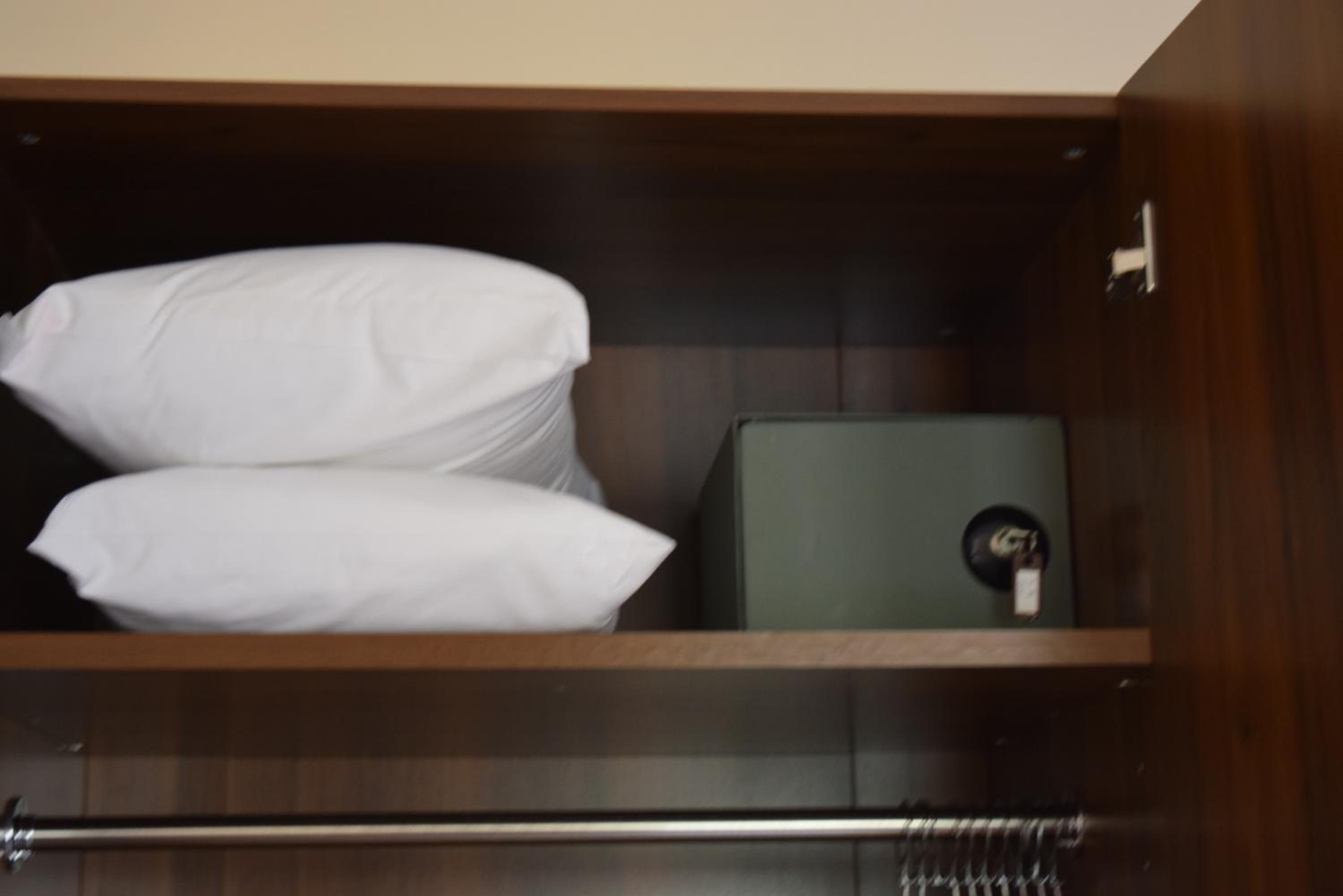 One-Bedroom Apartment (2 Adults + 1 Child) - Photo 13